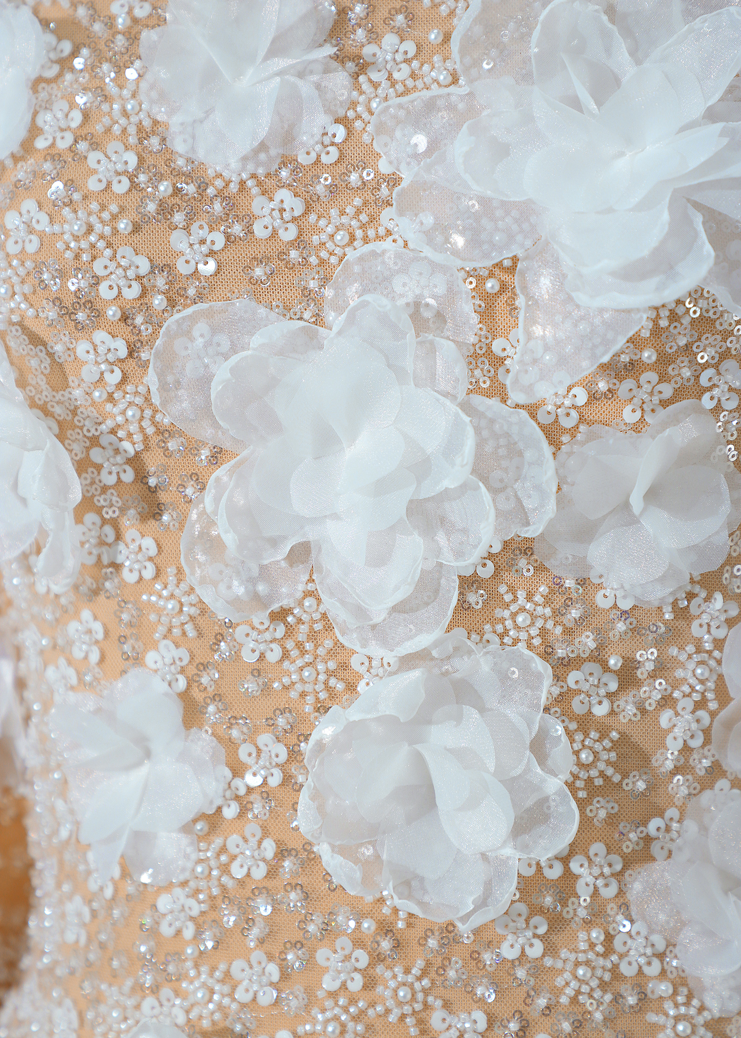 Yanzi 3D floral embroidered lace with beaded sequin  (YZ3DX022）