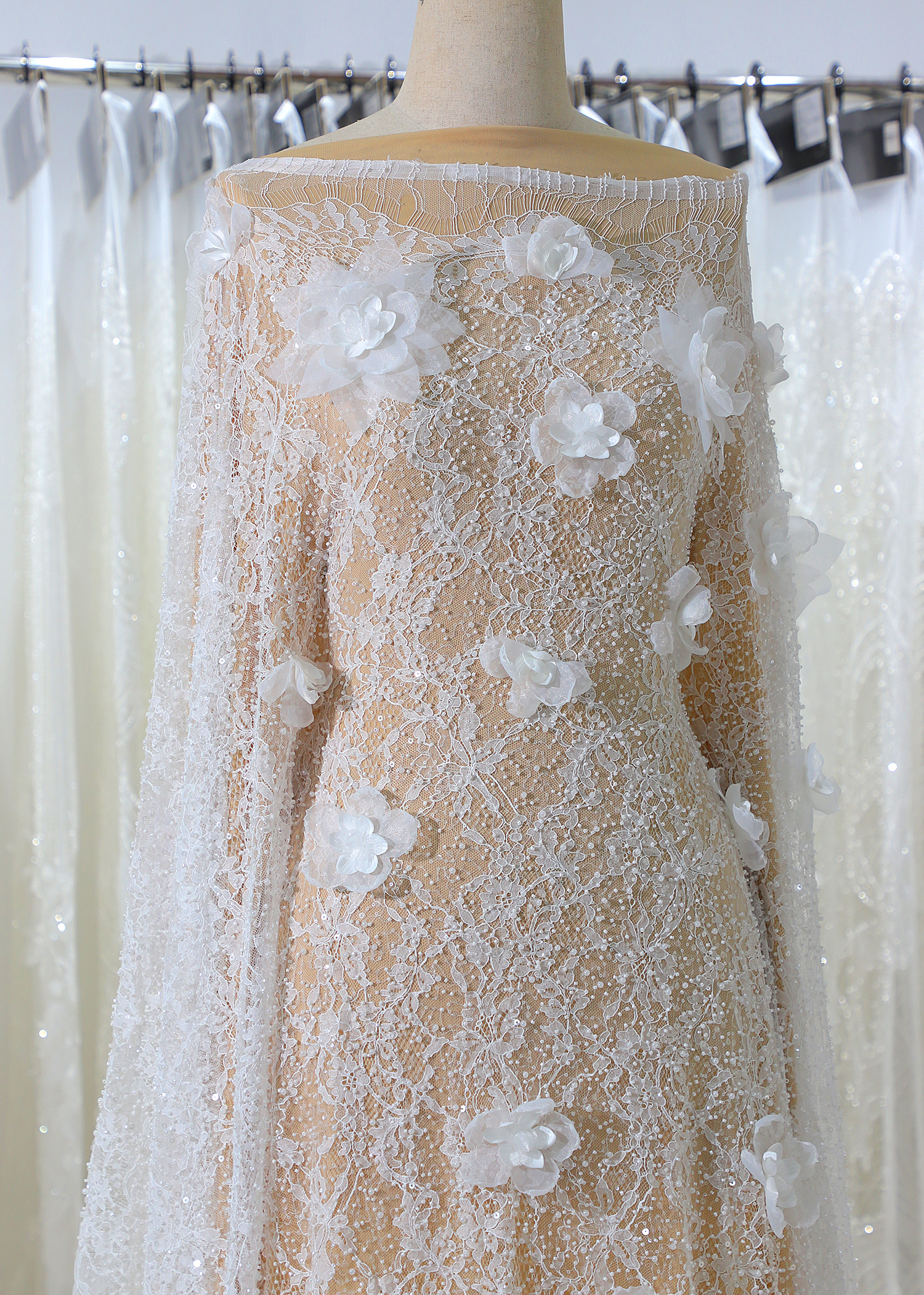 Yanzi 3D floral embroidered lace with beaded sequin  (YZ3DX024+L18219）