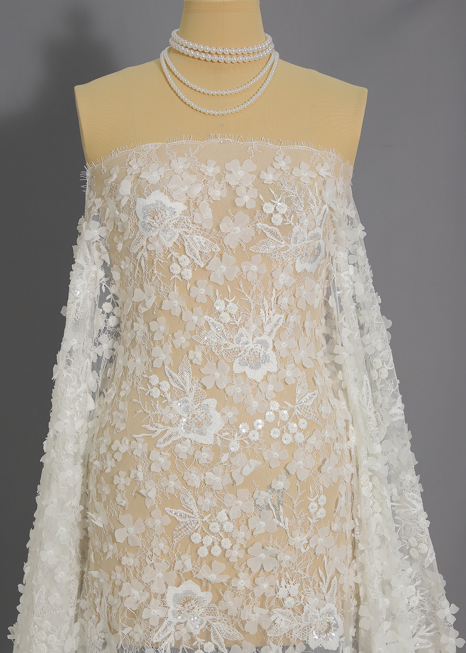 Yanzi 3D floral embroidered lace with beaded sequin  (YZ3DX035）