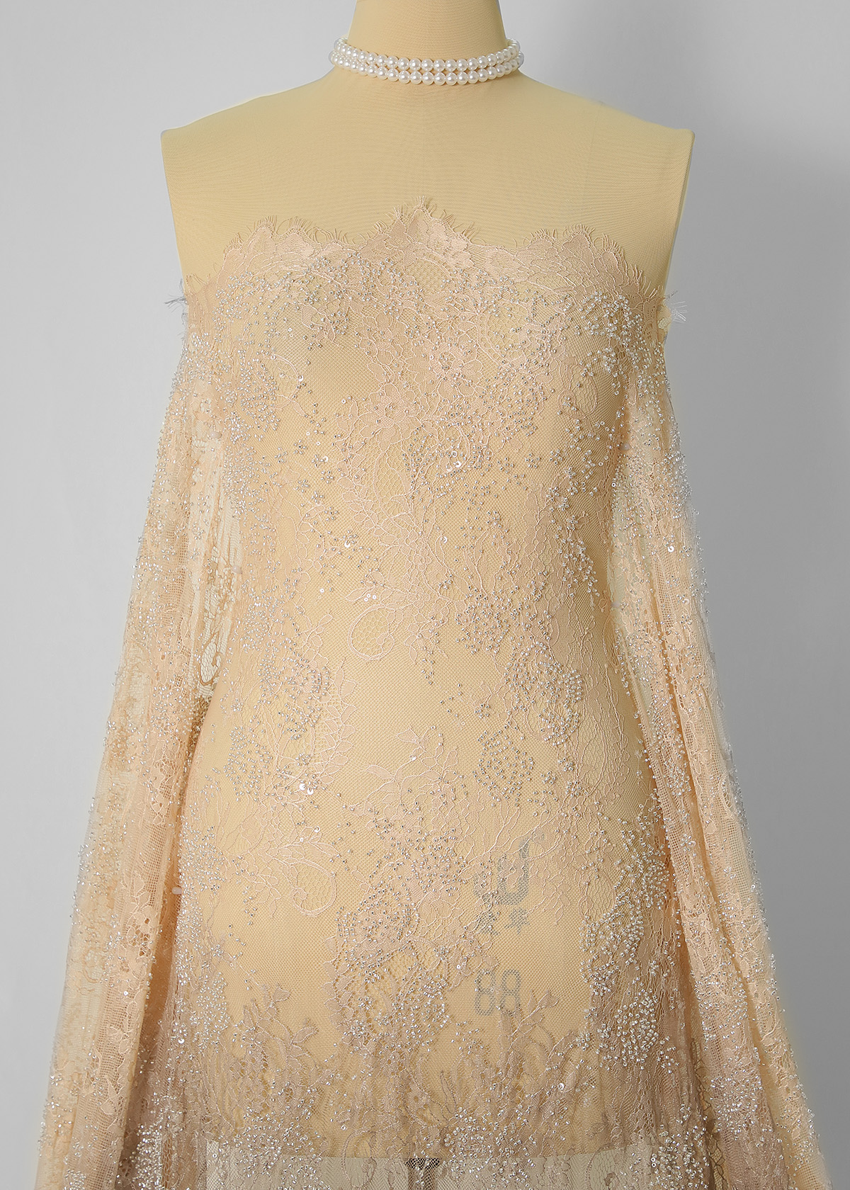 Yanzi Eyelash lace with bead embroidery fabric (YZZX892+L98031）