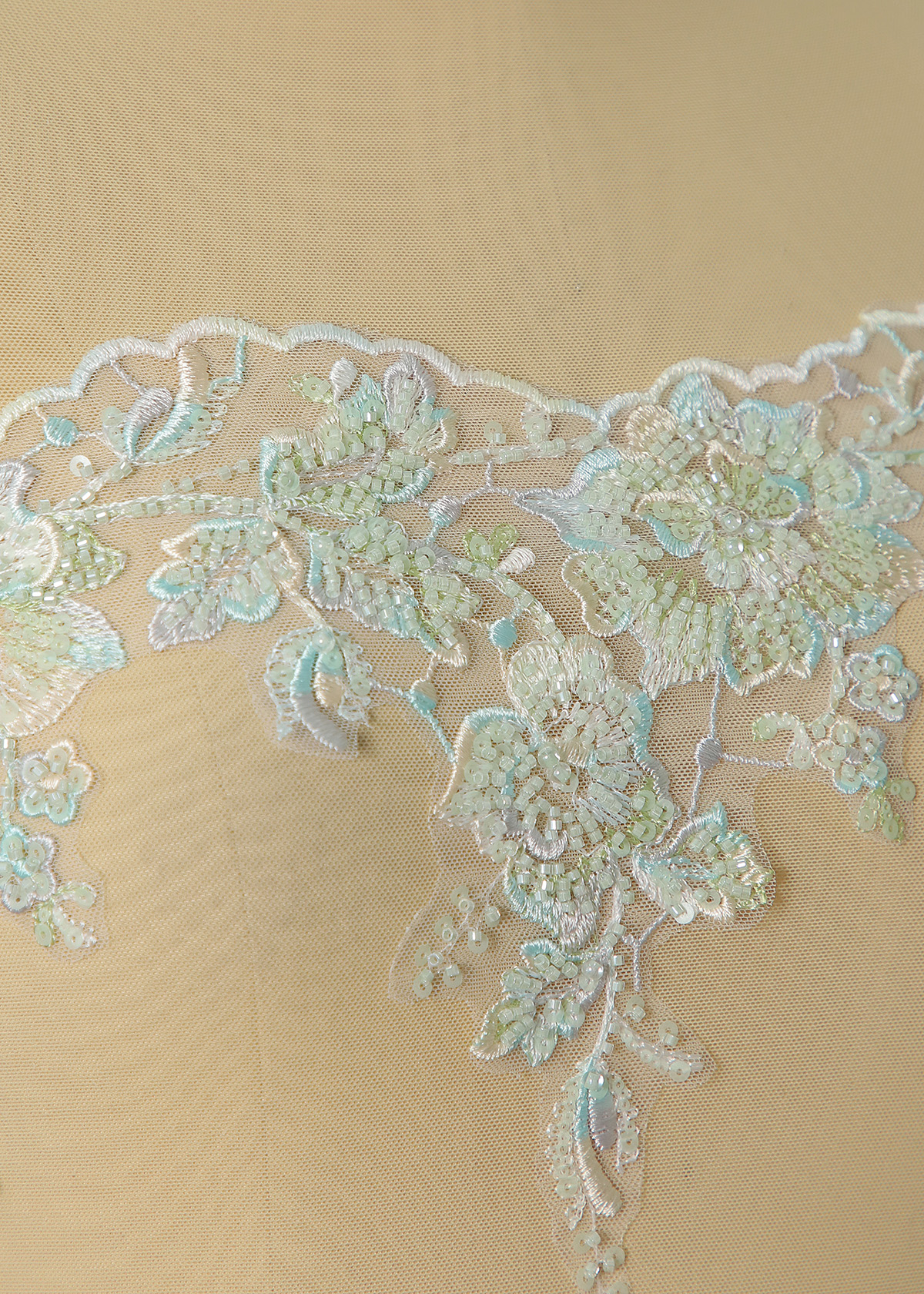 Yanzi lace bead trim (YZM136A)