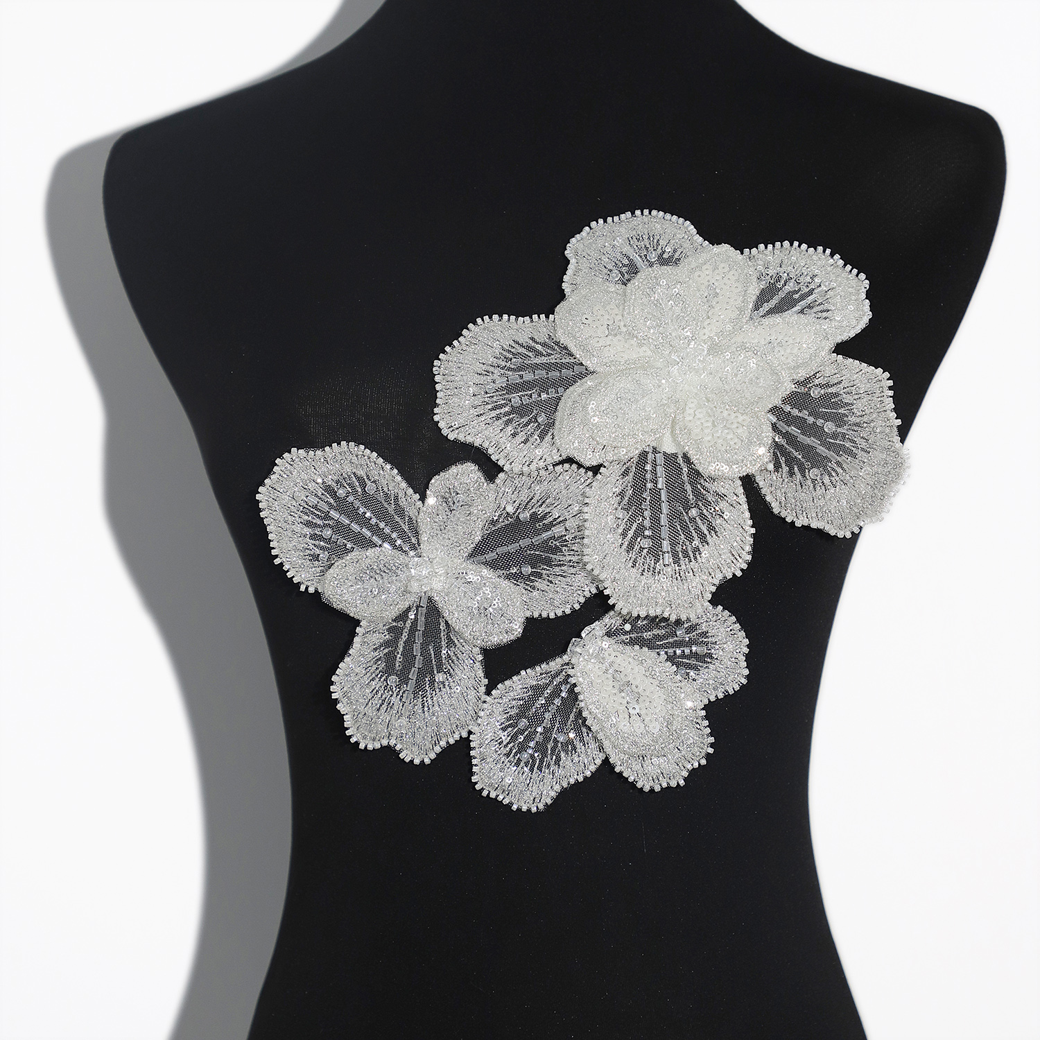 Yanzi Handmade 3d Flower Sequin Beads Applique for Dress Clothing Accessories (YZDH020）