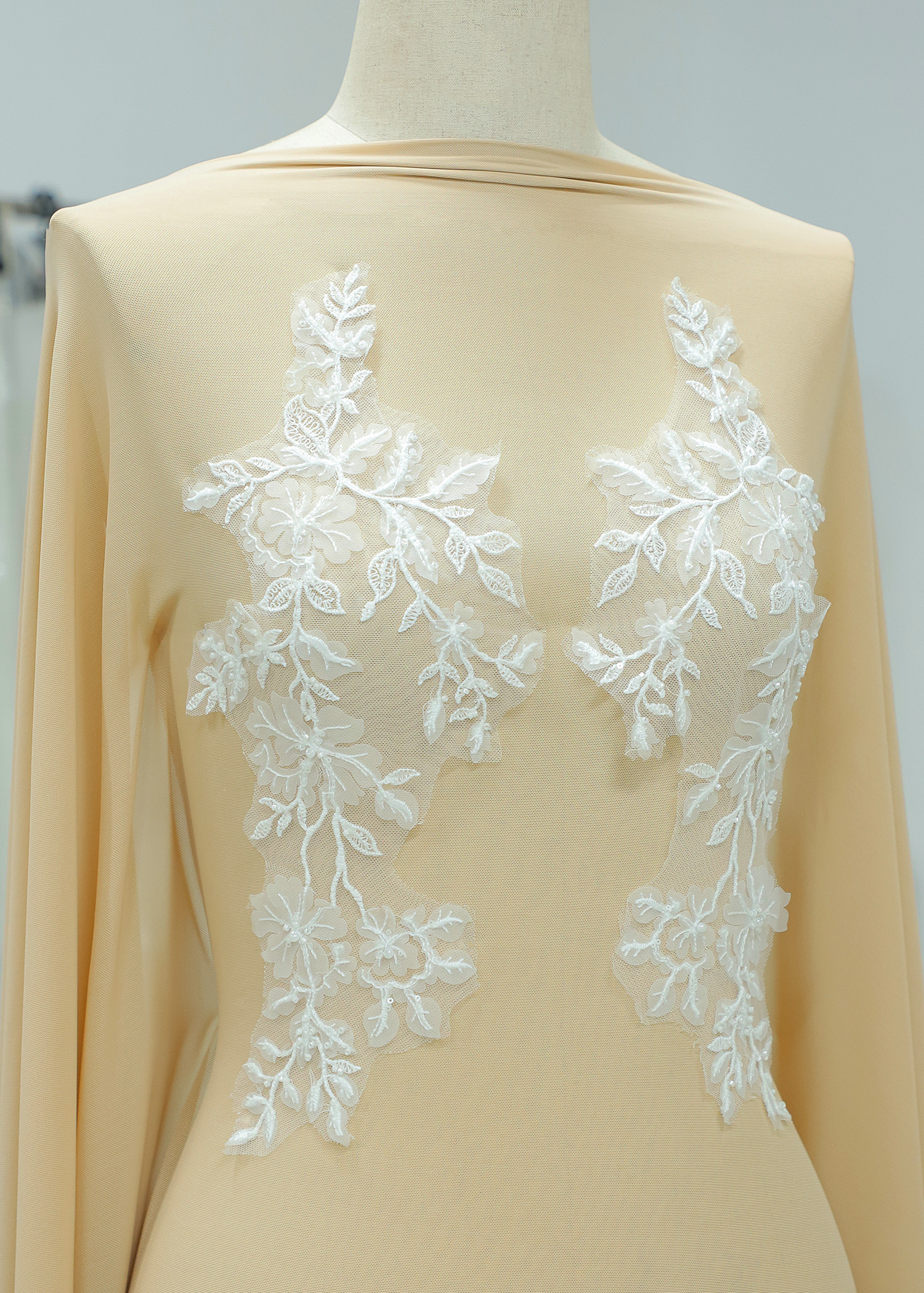 3D Beads Flower Lace Appliques With Sequins