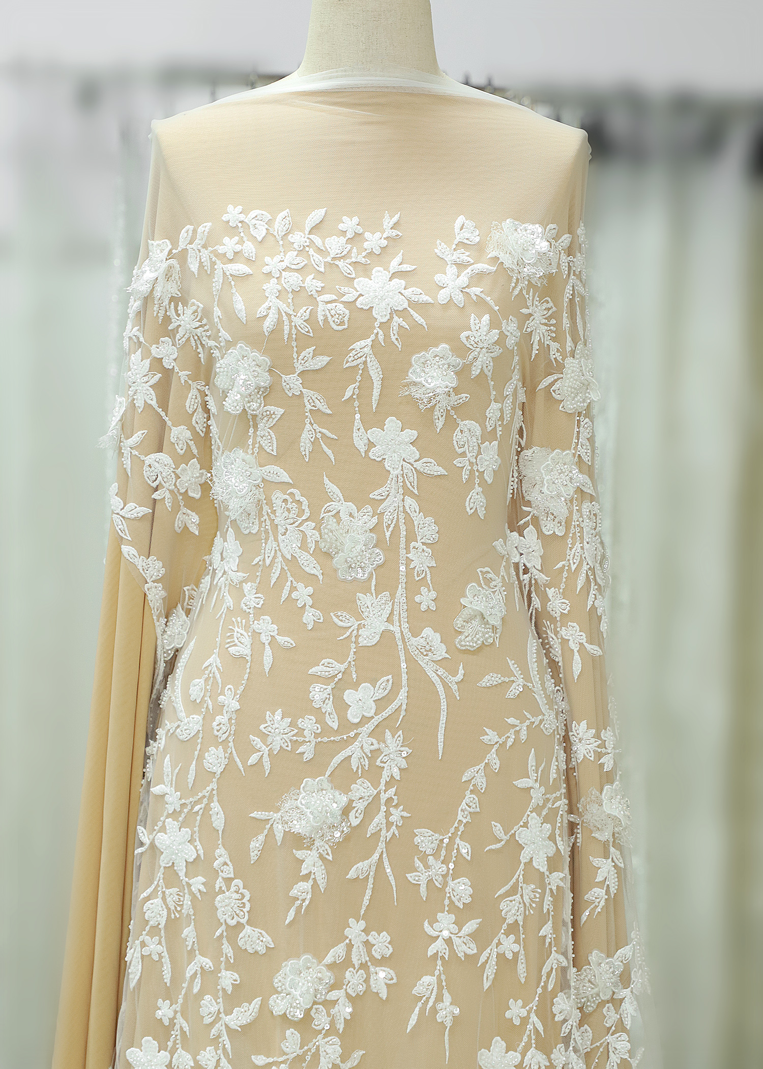 Yanzi 3D floral embroidered lace with beaded sequin  (YZZX784)