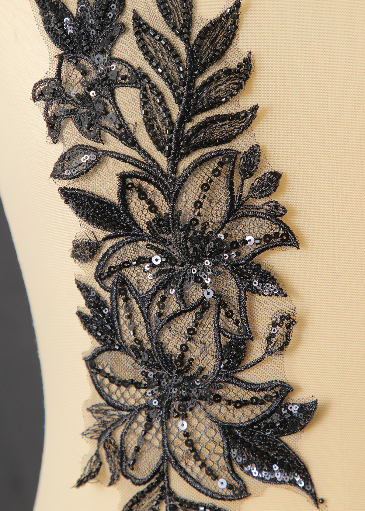 Yanzi lace bead trim (YZM130)