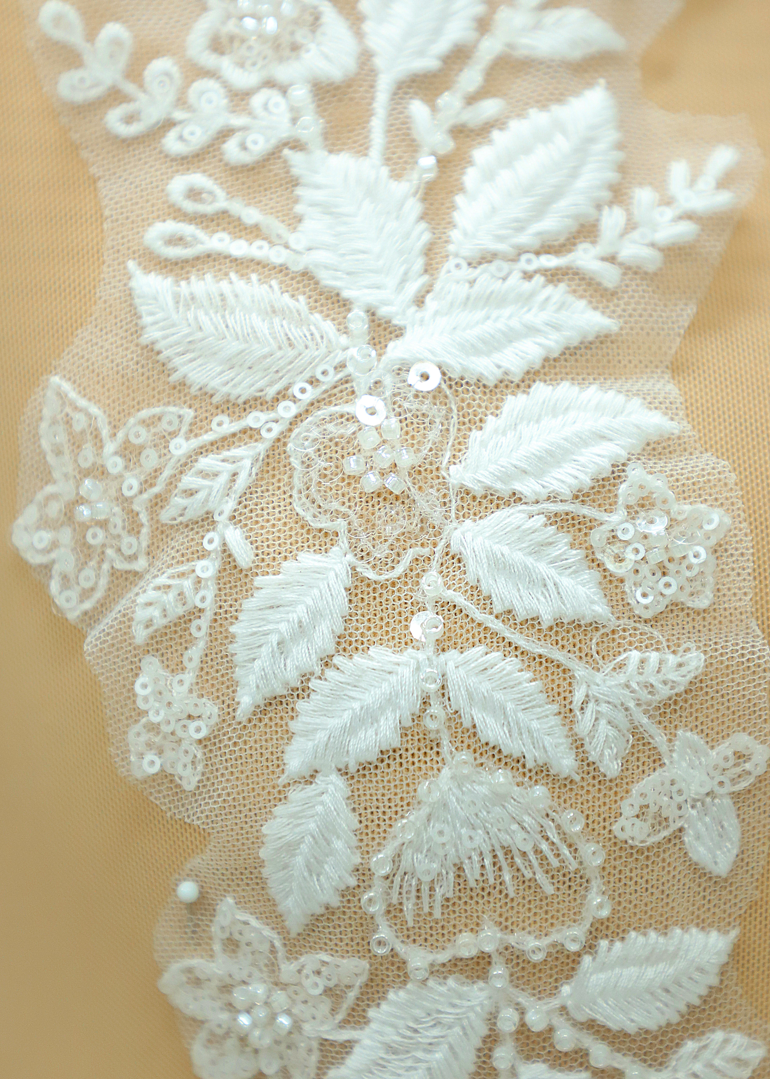 Yanzi embroidery applique floral Laser beaded sequin lace (YZOH139)