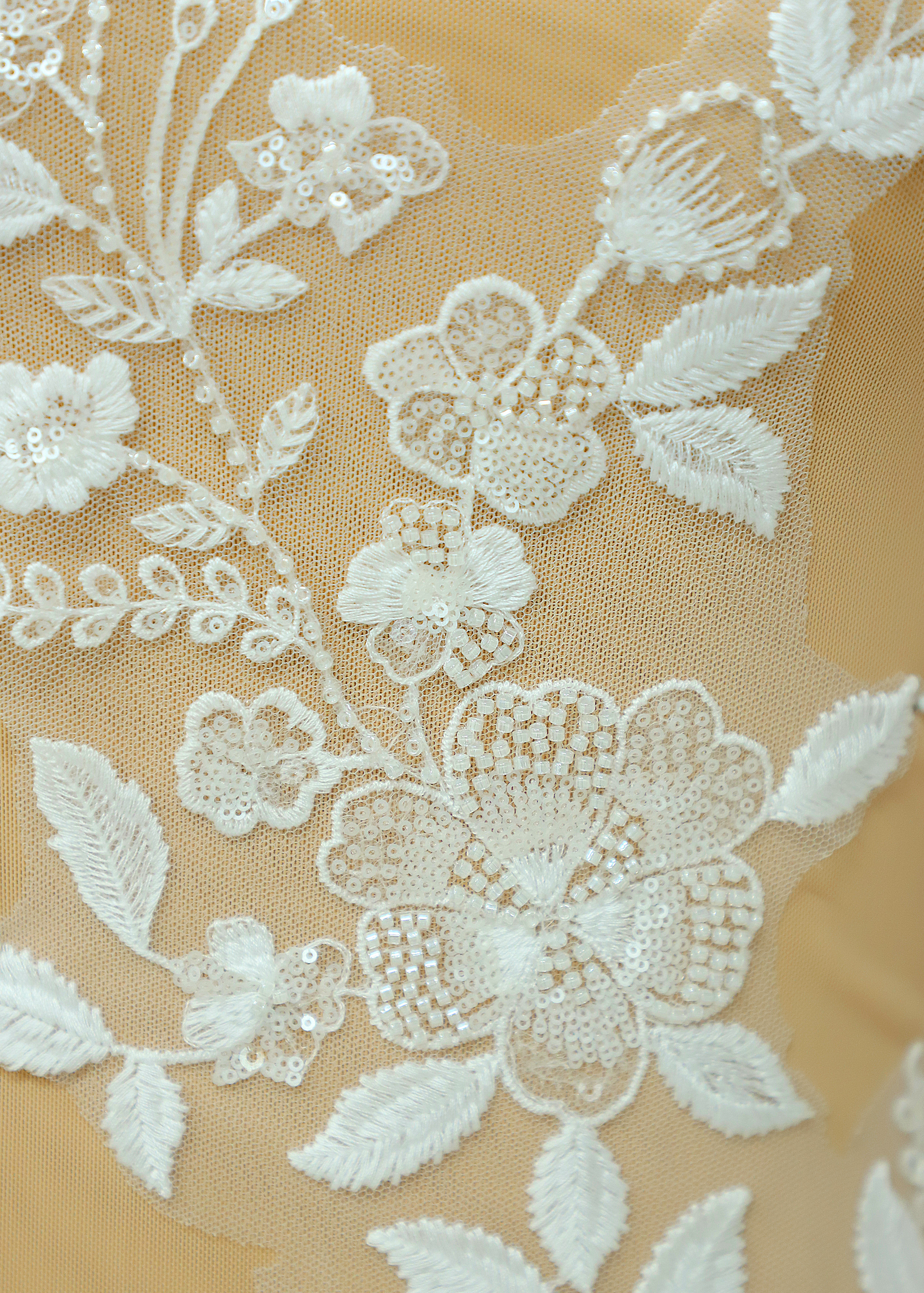 Yanzi embroidery applique floral Laser beaded sequin lace (YZOH138)
