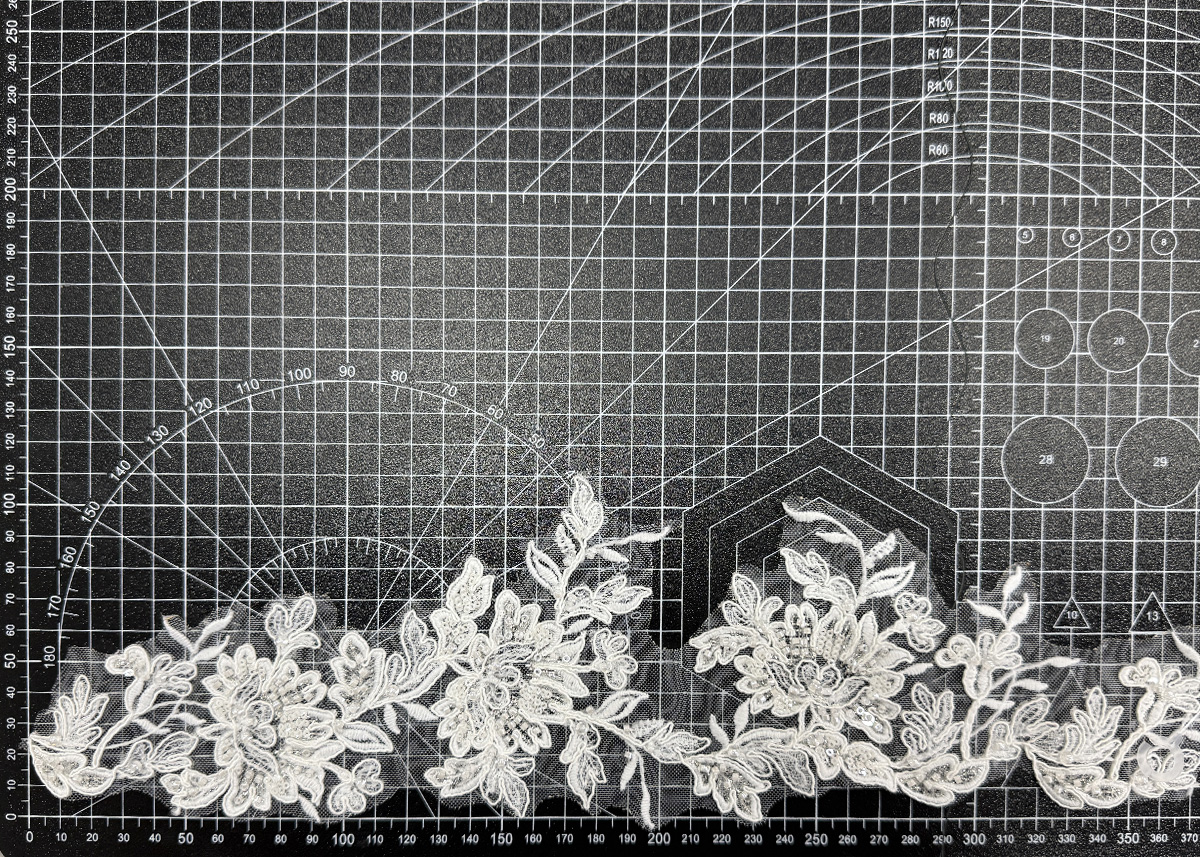 Yanzi lace bead trim (YZM117)