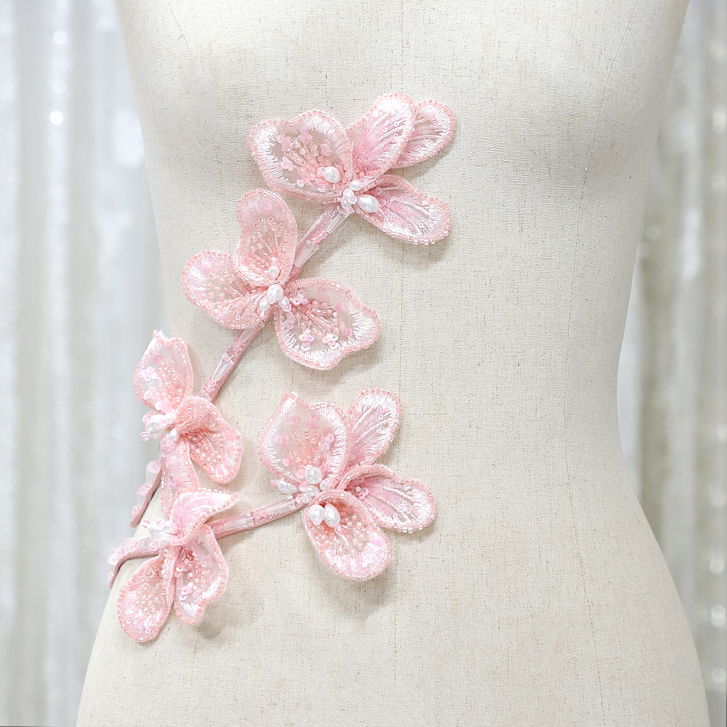 Yanzi Handmade 3d Flower Sequin Beads Applique for Dress Clothing Accessories (YZDH160）