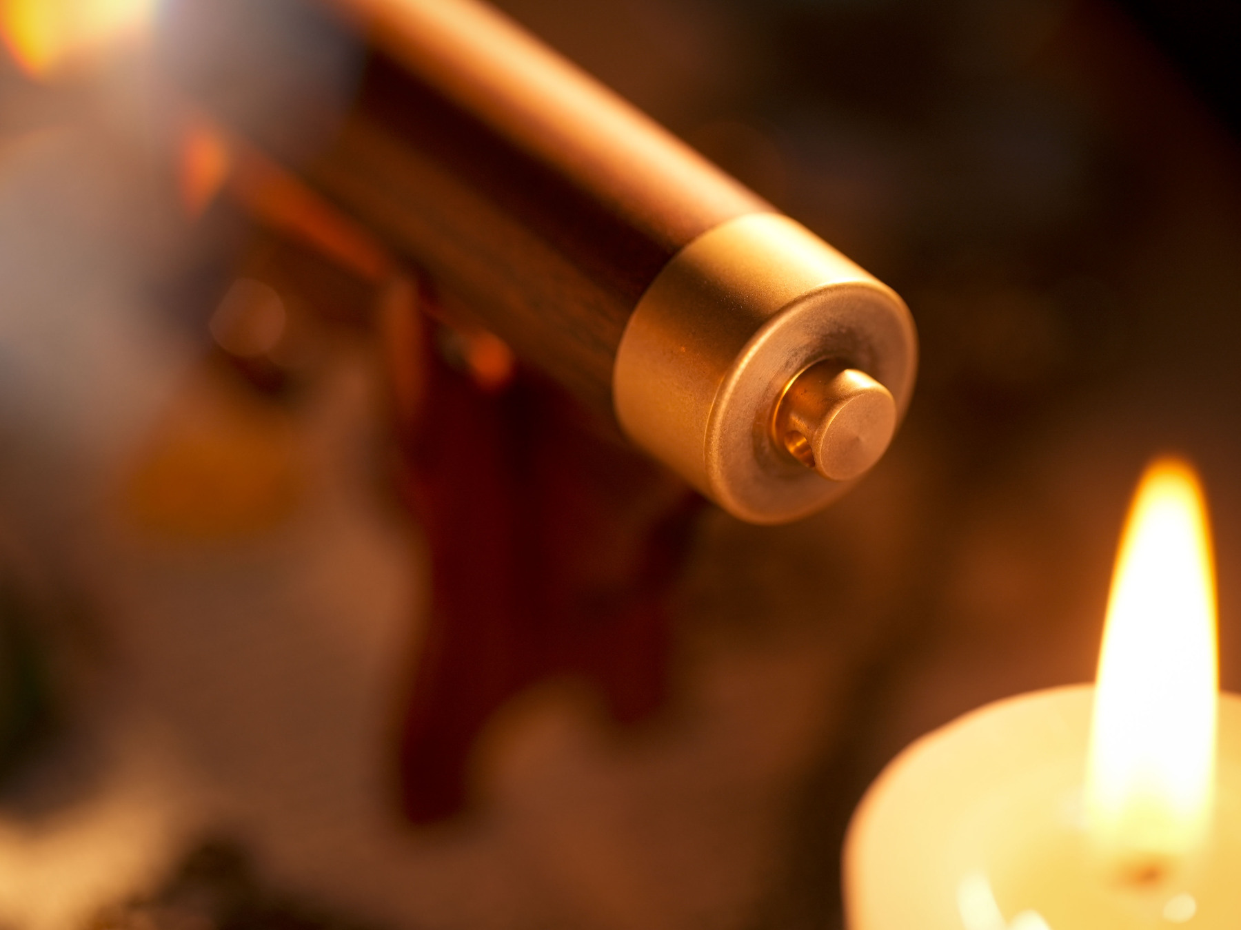 The Perfect Knife by Hongzhi Wang, Jay Wang, & TCC Magic