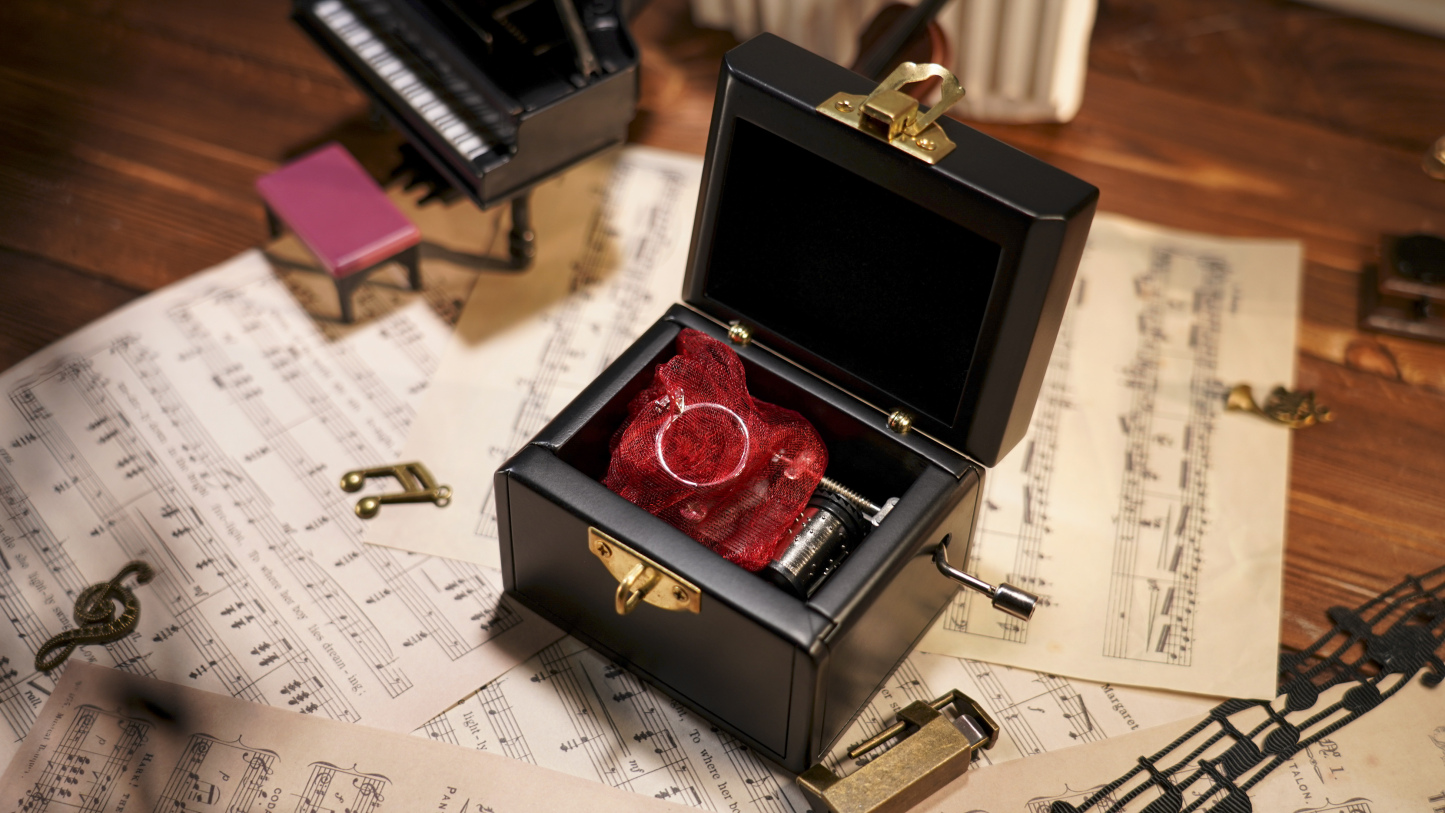 The Music Box by Colin Underwood & TCC Magic