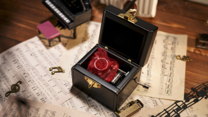 The Music Box by Colin Underwood & TCC Magic