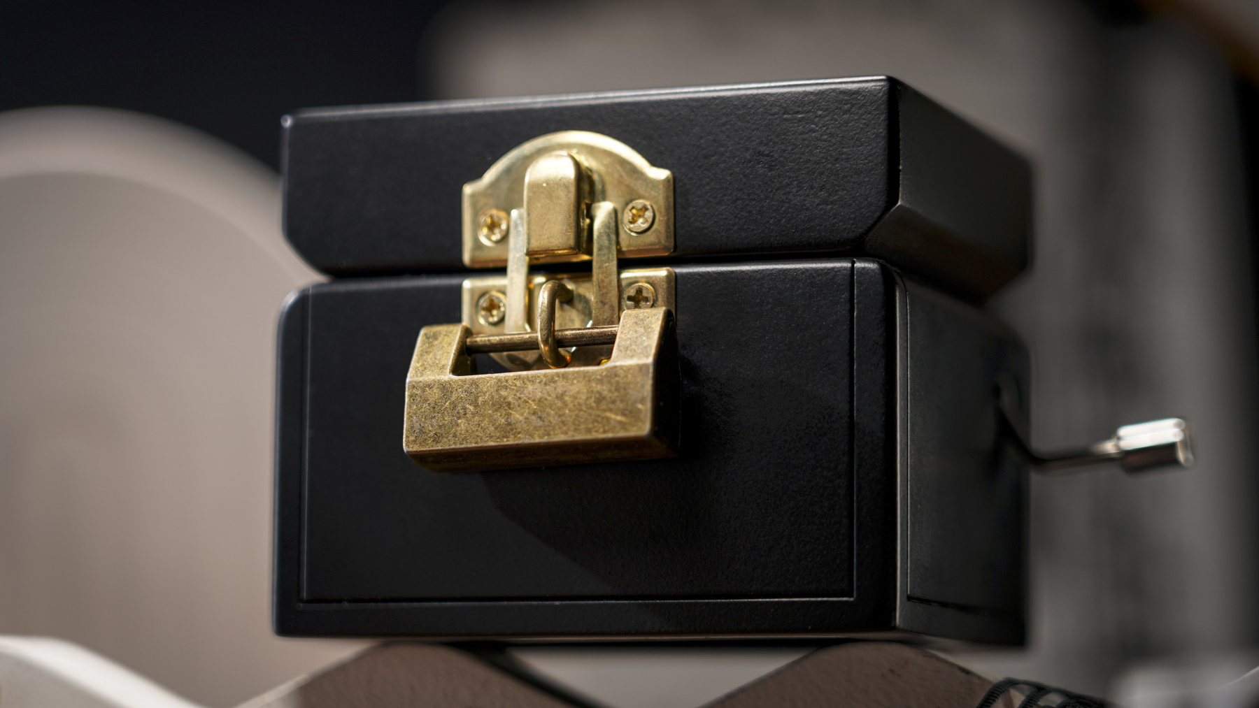 The Music Box by Colin Underwood & TCC Magic