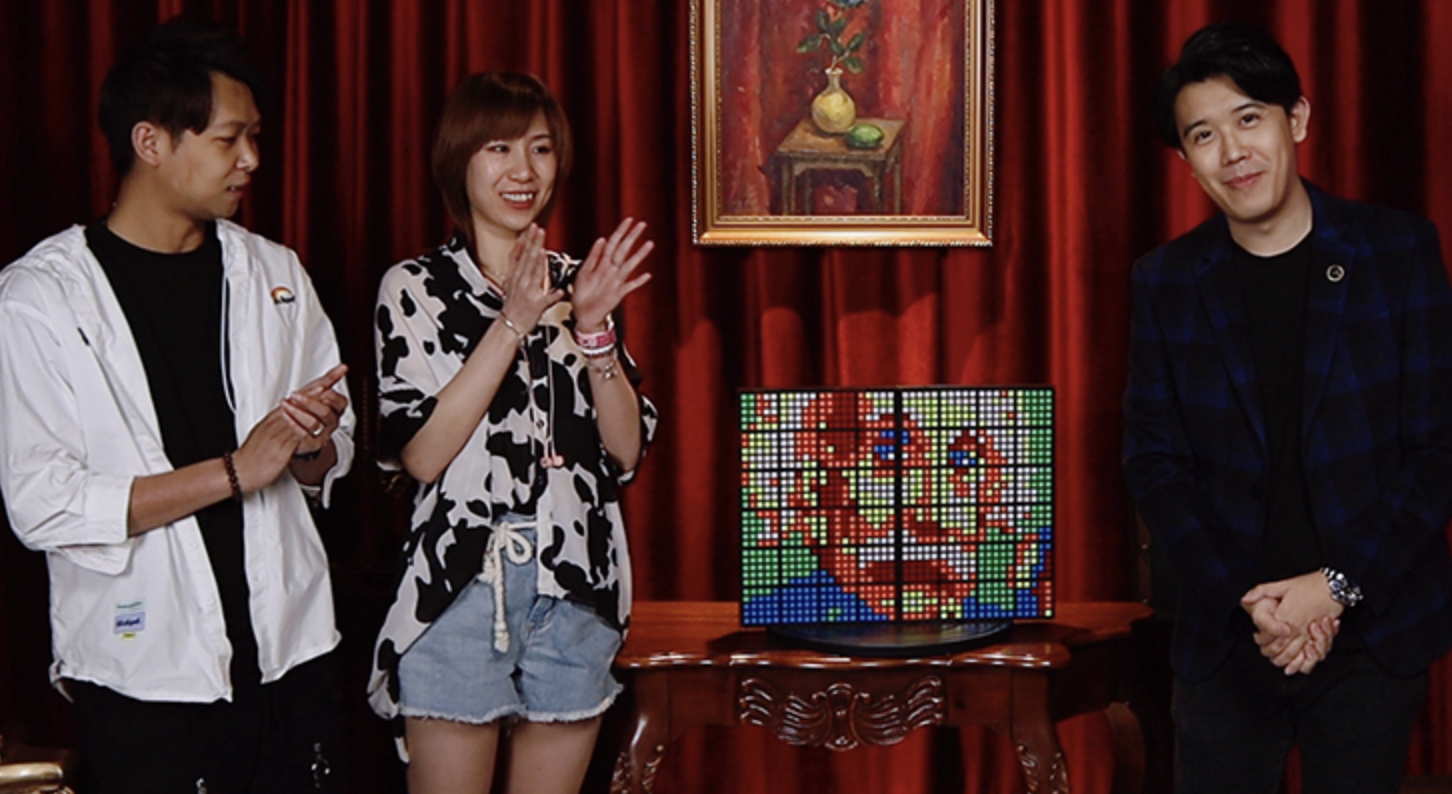 RUBIKS WALL HD Complete Set (Gimmicks and Online Instructions) by Bond Lee 