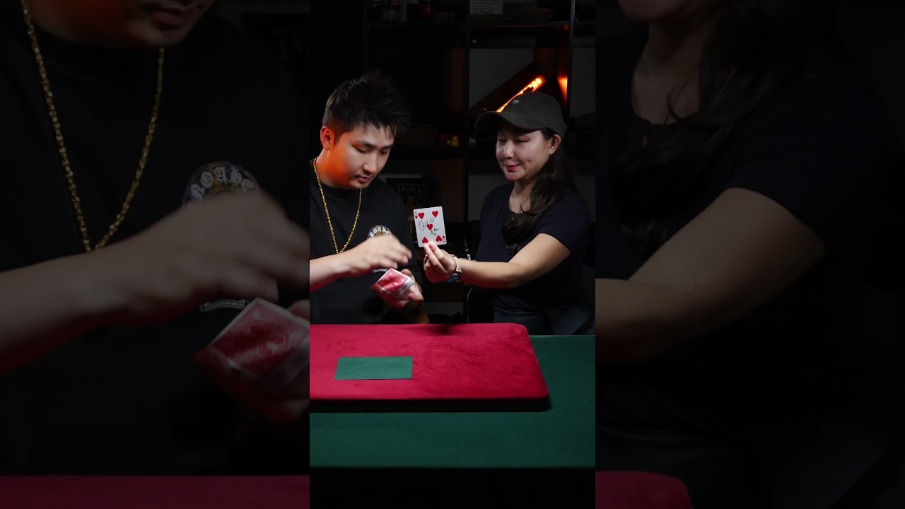 Mystic Mona Lisa Card Trick