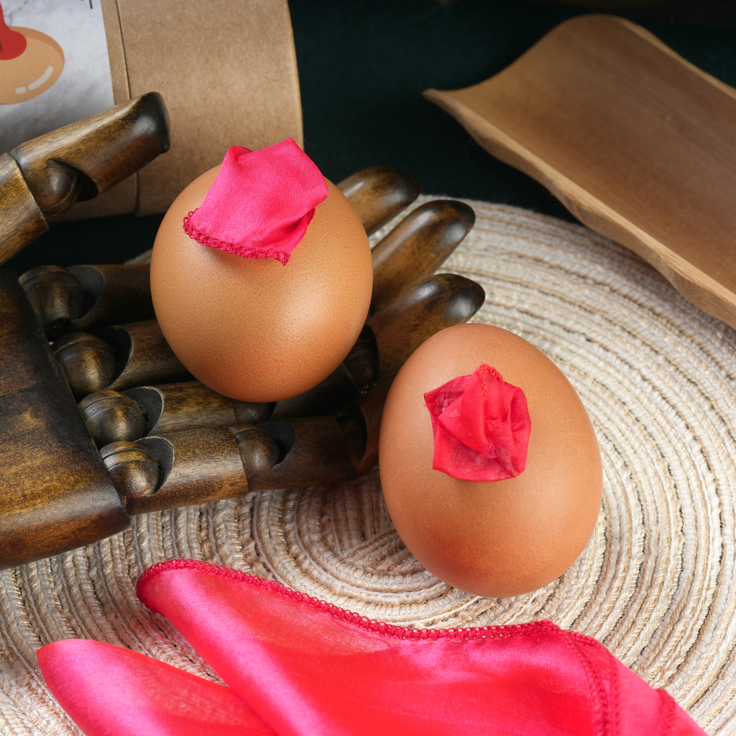 Silk to egg by Hyunsoo Kim & Hidden Magic