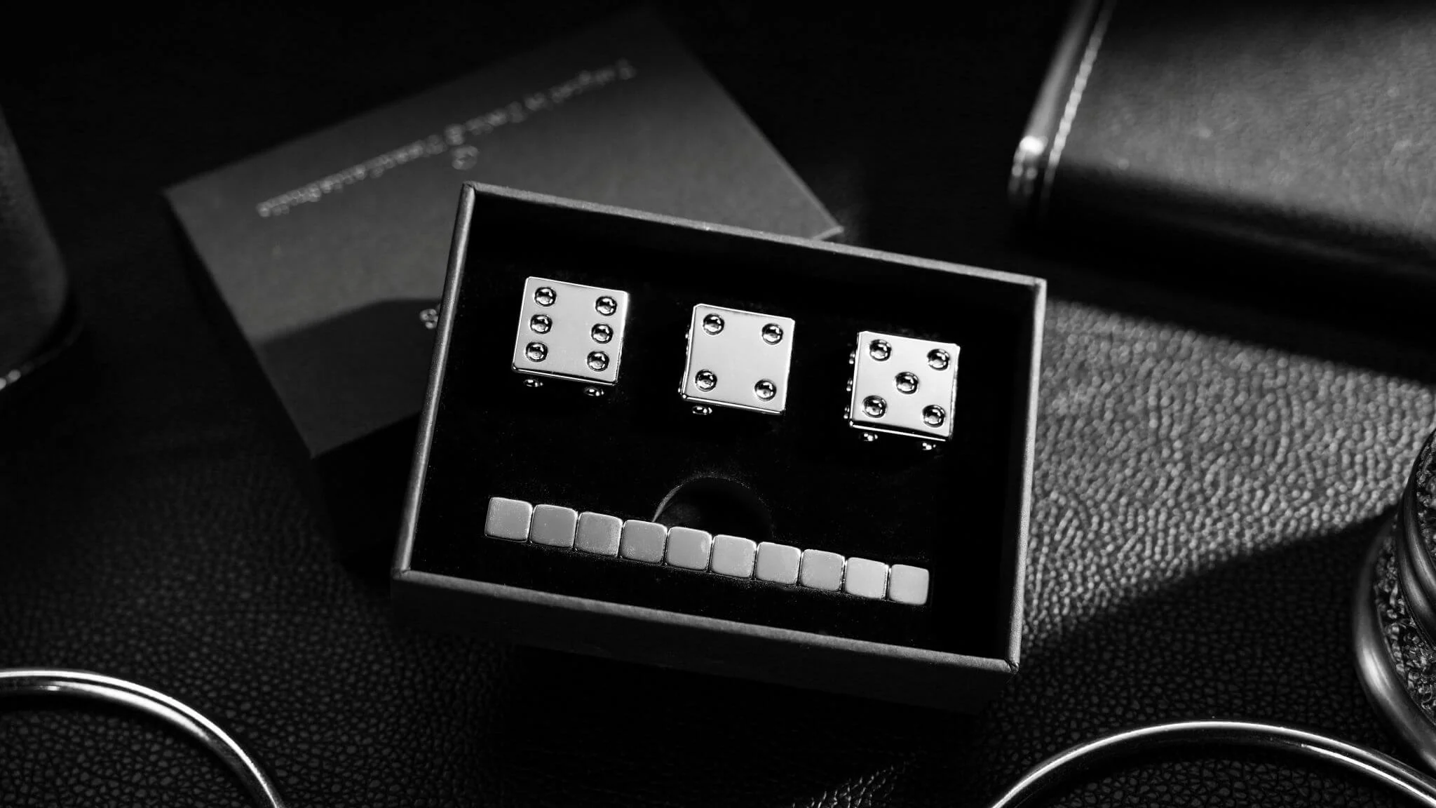 MagnetiCubes by Ivo David Oliveira & TCC Magic
