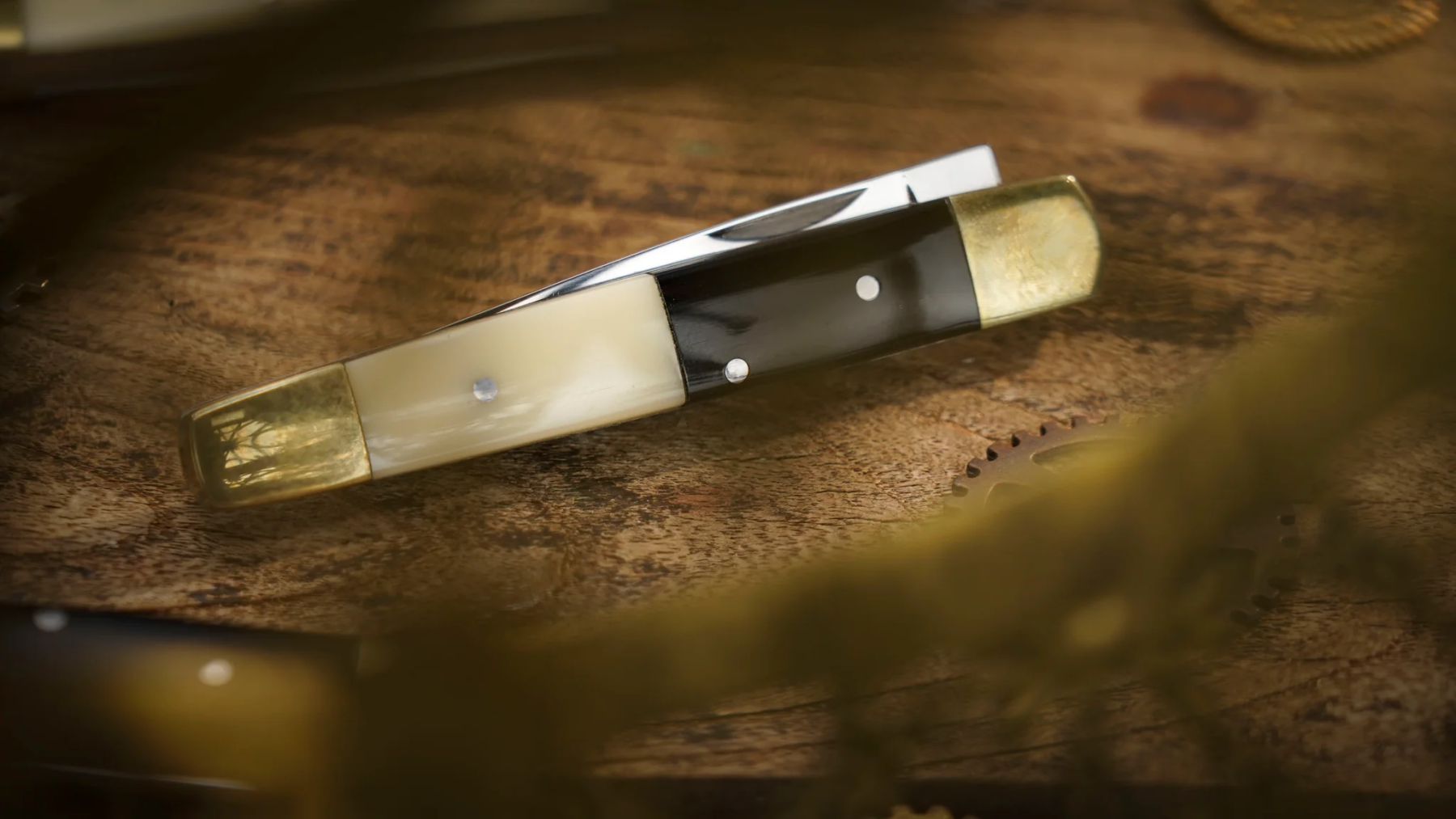  Chroma Color-Changing Knives Set (Large Size) by TCC Magic