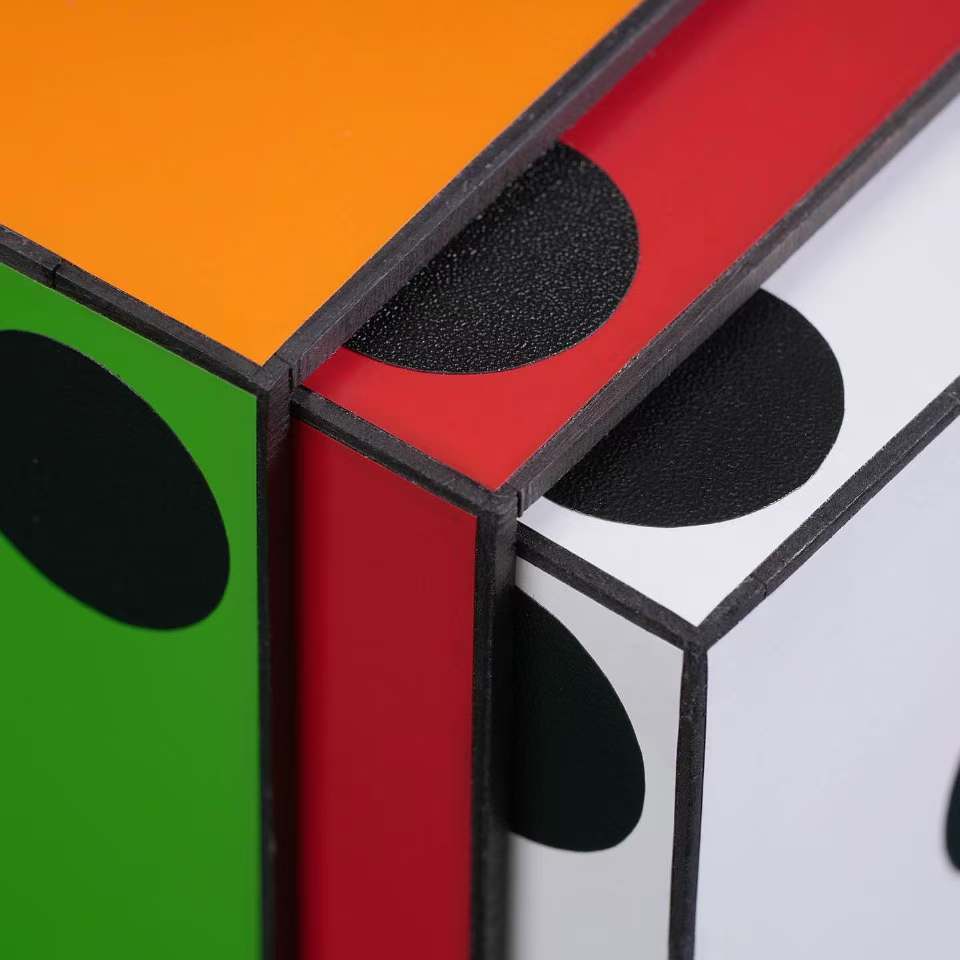 Color Changing Dice by tora magic