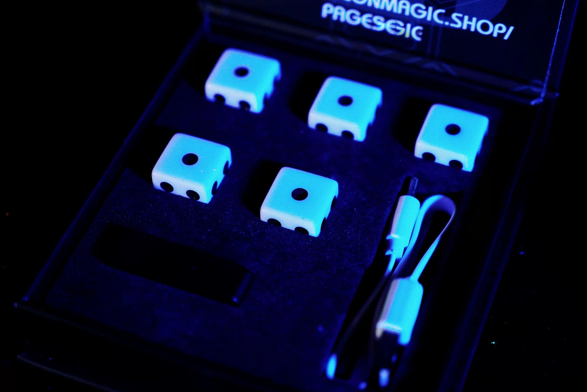 BLE Dice by bacon magic