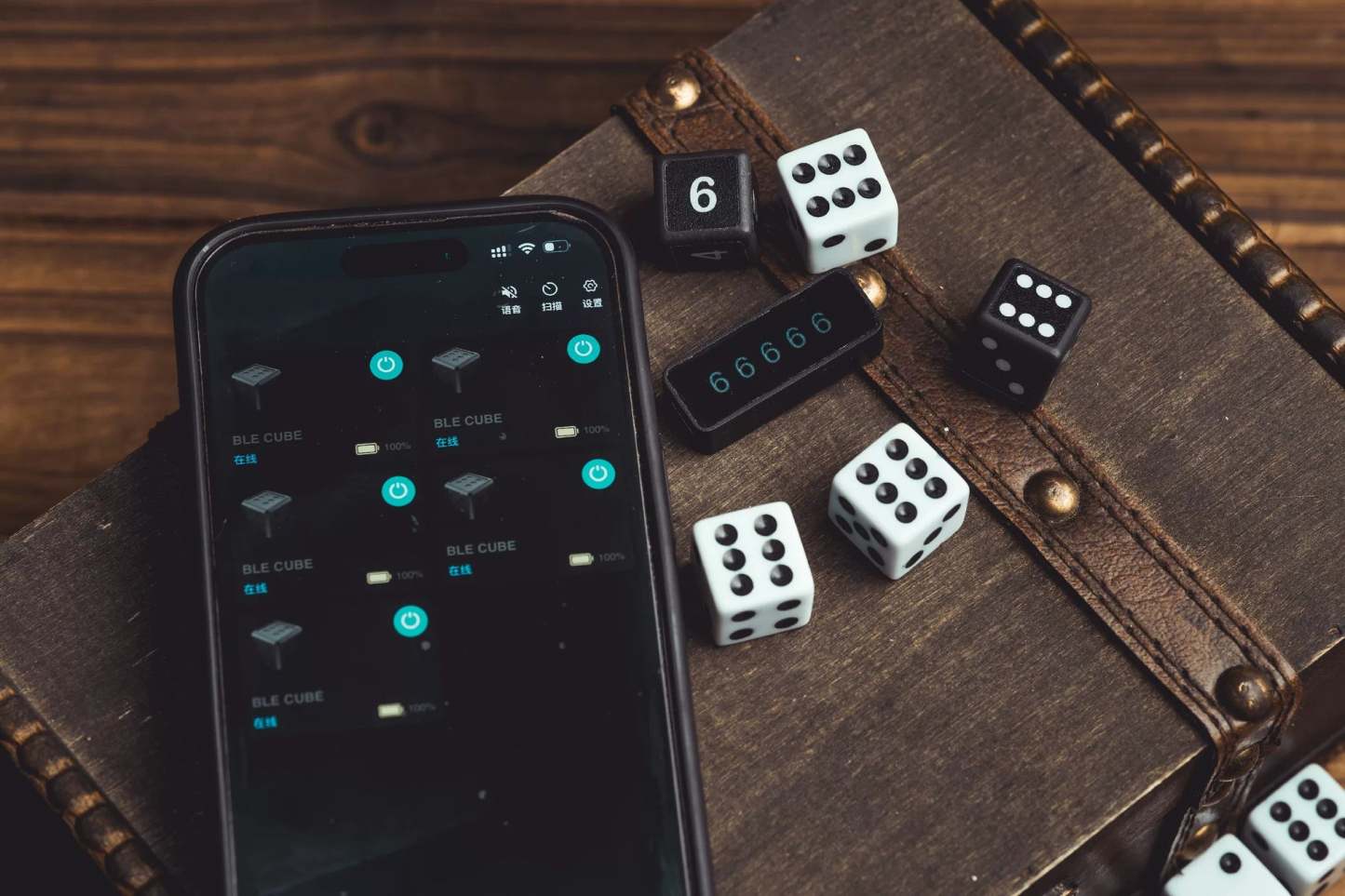 BLE Dice by bacon magic