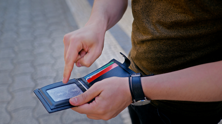 New Wave by Victor Sanz and João Miranda