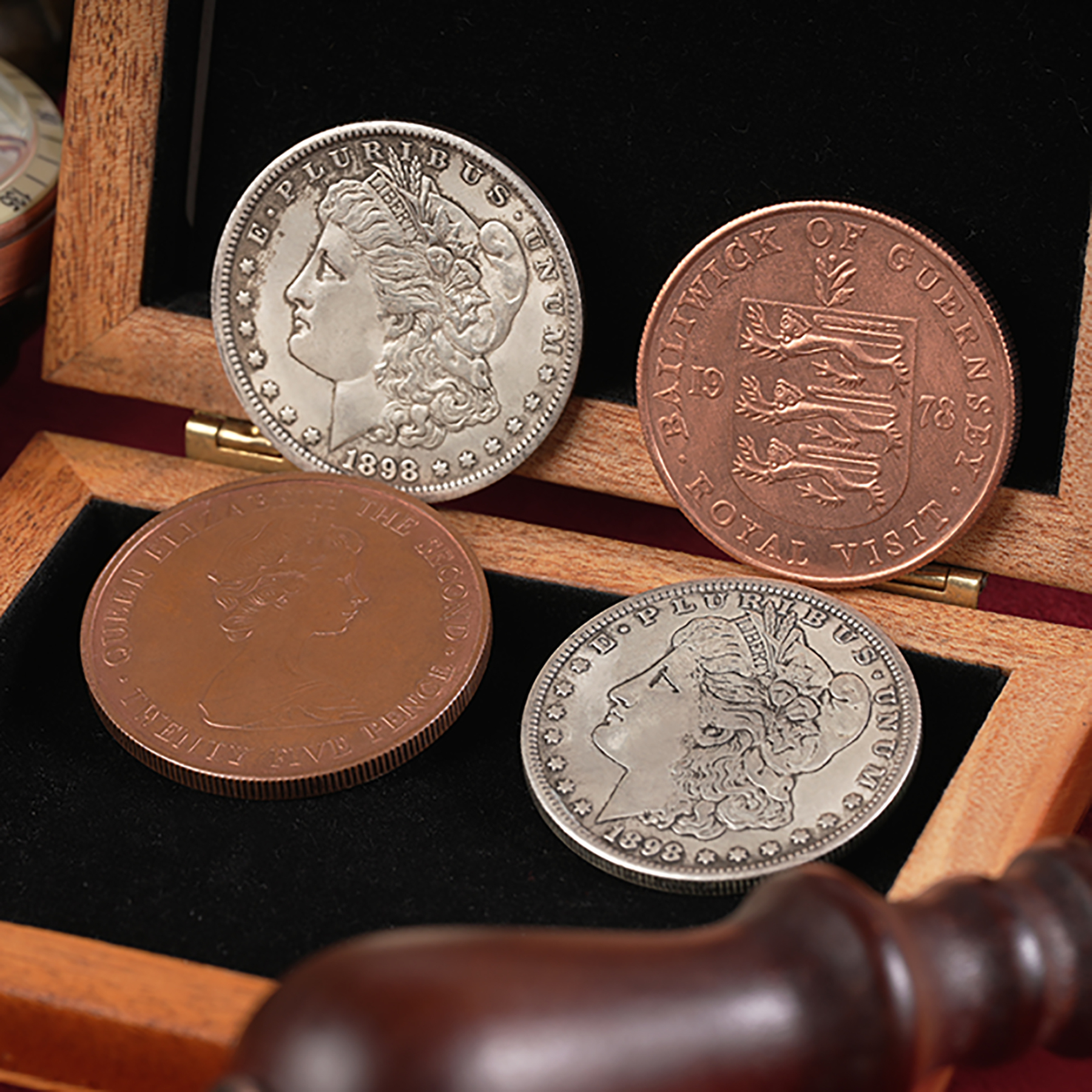 The Sandwich! Coin Set by Mario Lopez