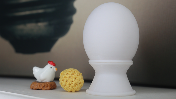 Chop Egg by Jeki Yoo (Gimmicks and Online Instructions) 