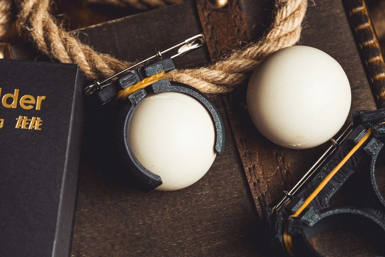 L Holder by bacon magic