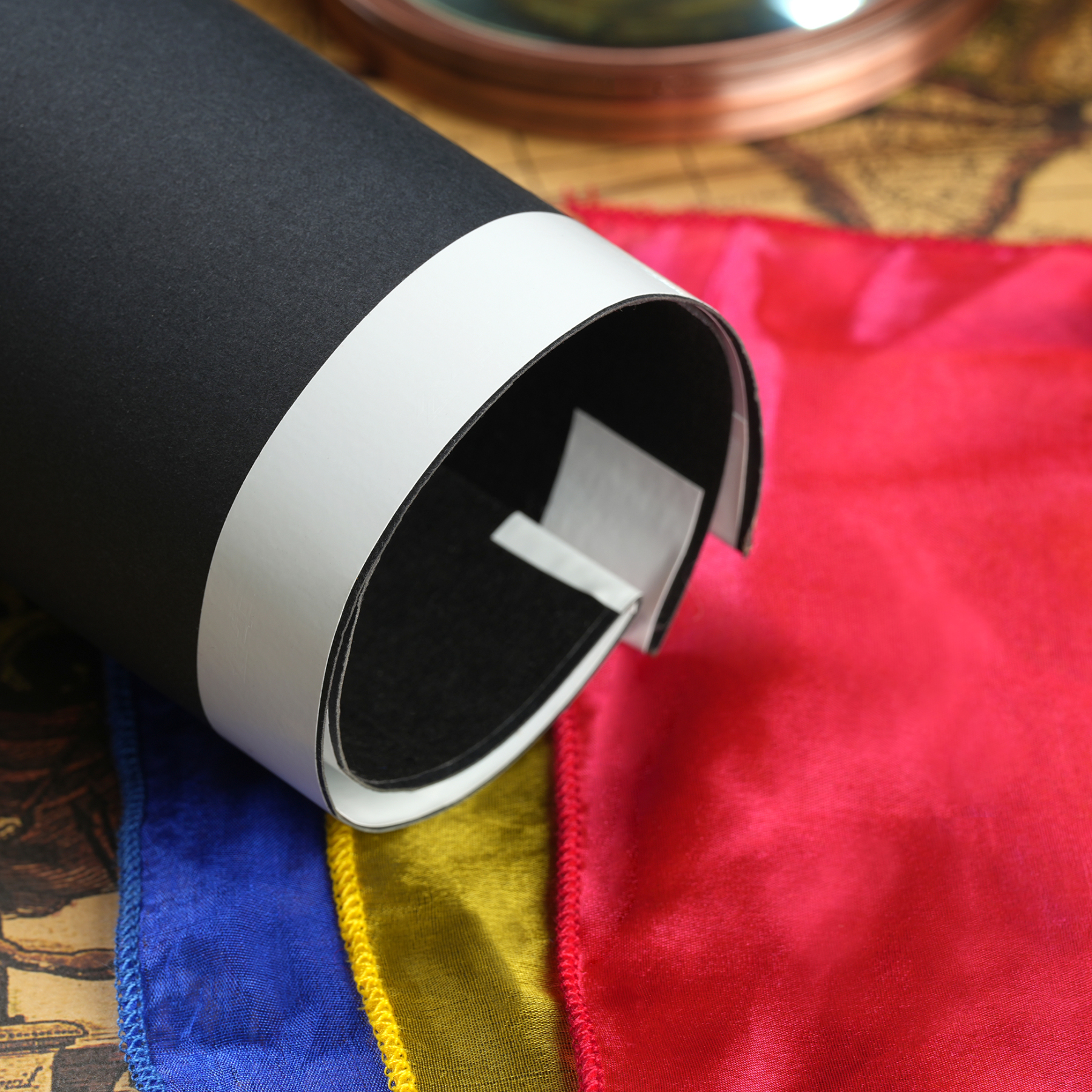 Chameleon Hanky  Dye Tube by Hyunsoo Kim & Hidden Magic