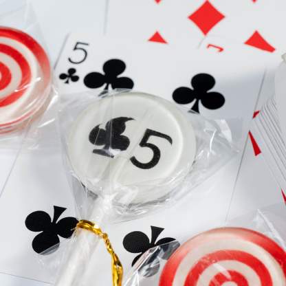 Candy Prediction by N2G & H