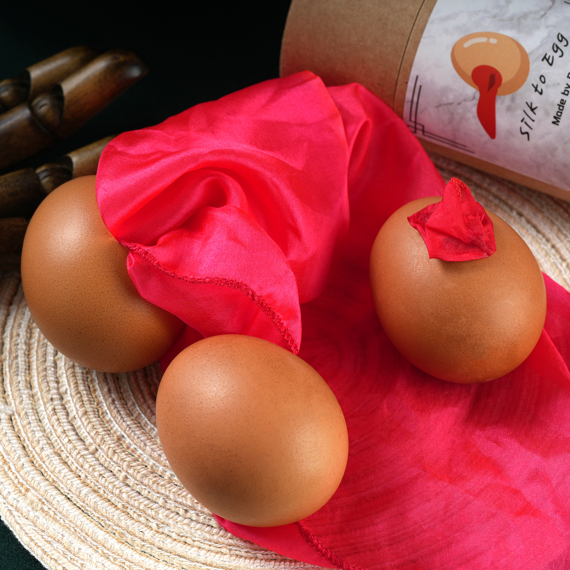 Silk to egg by Hyunsoo Kim & Hidden Magic