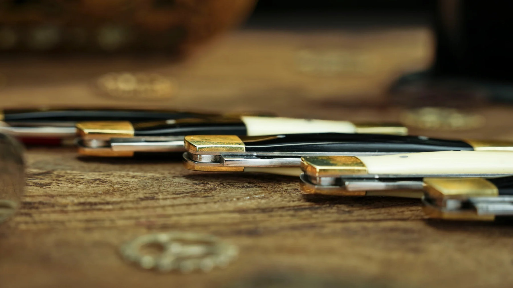  Chroma Color-Changing Knives Set (Large Size) by TCC Magic