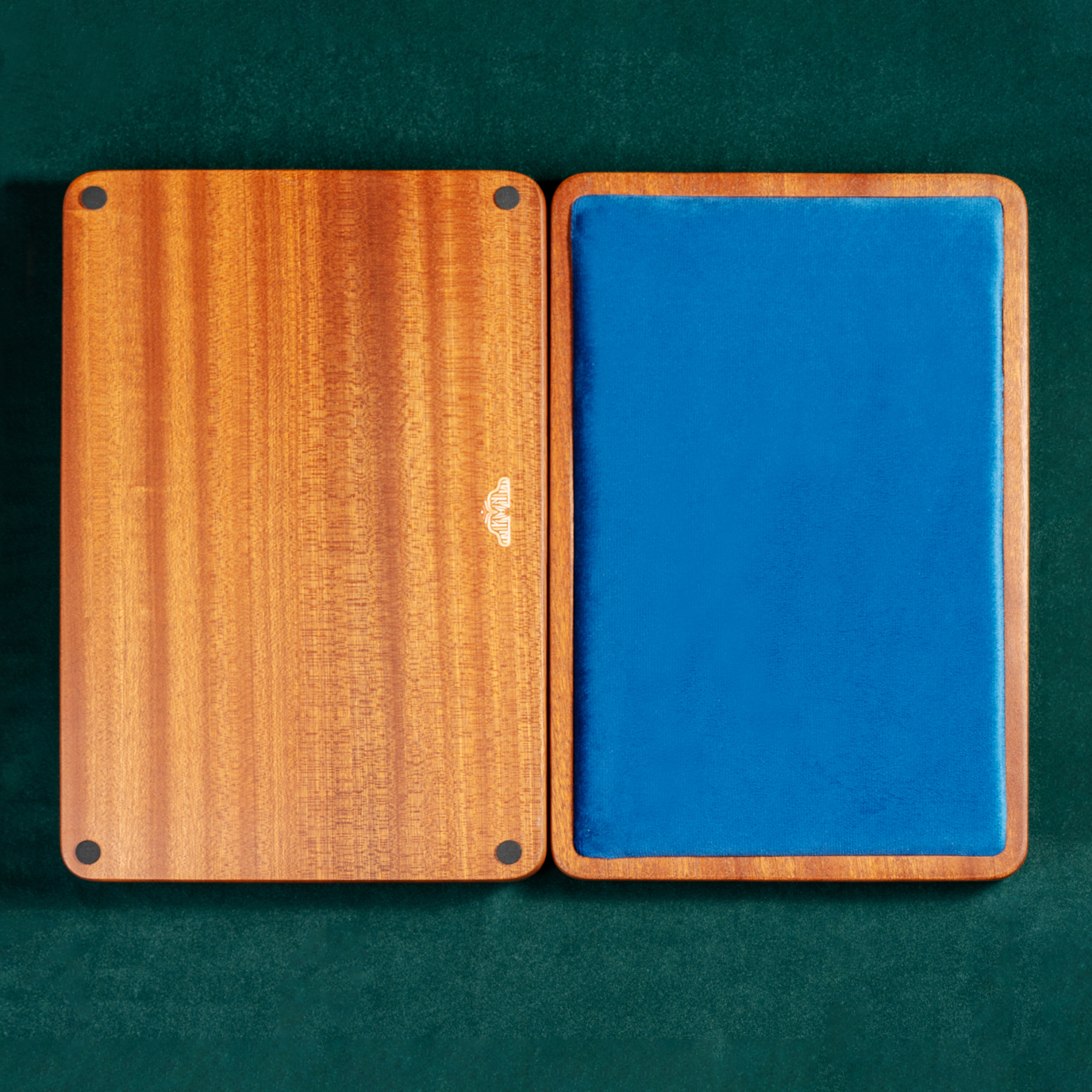 Portable Wooden Card Mat