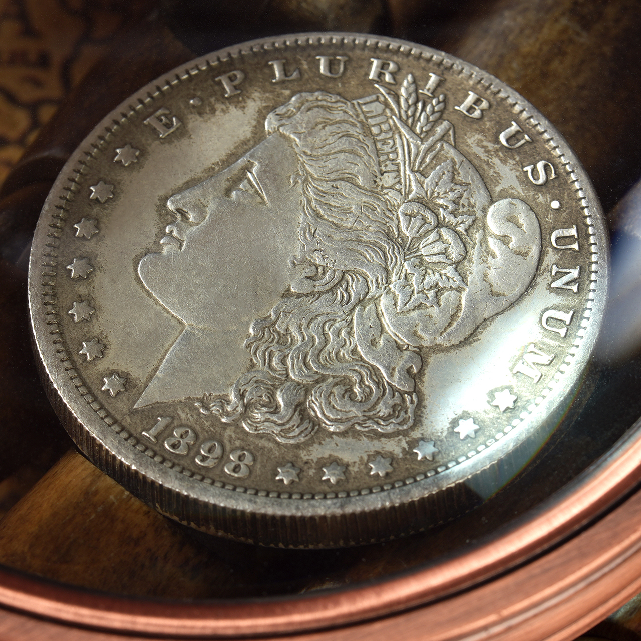 magnetic coin by N2G