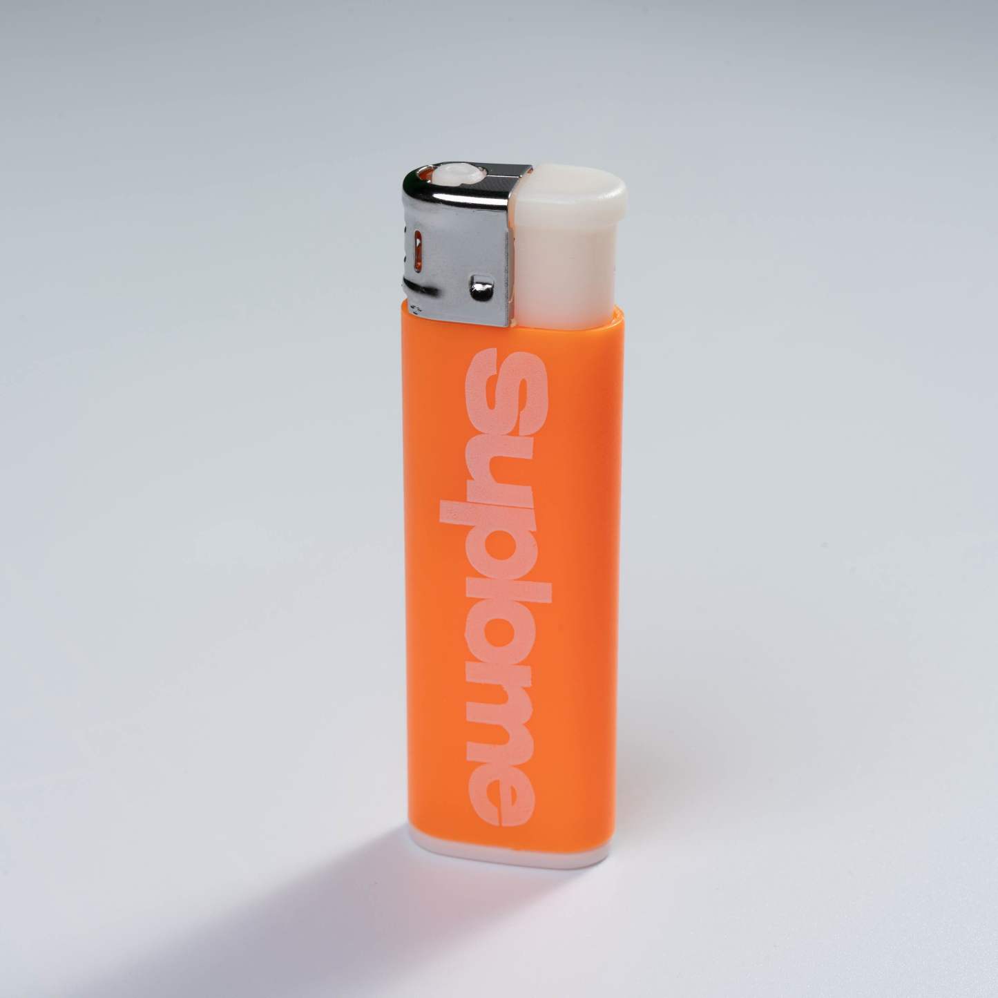 Water-Spraying Lighter