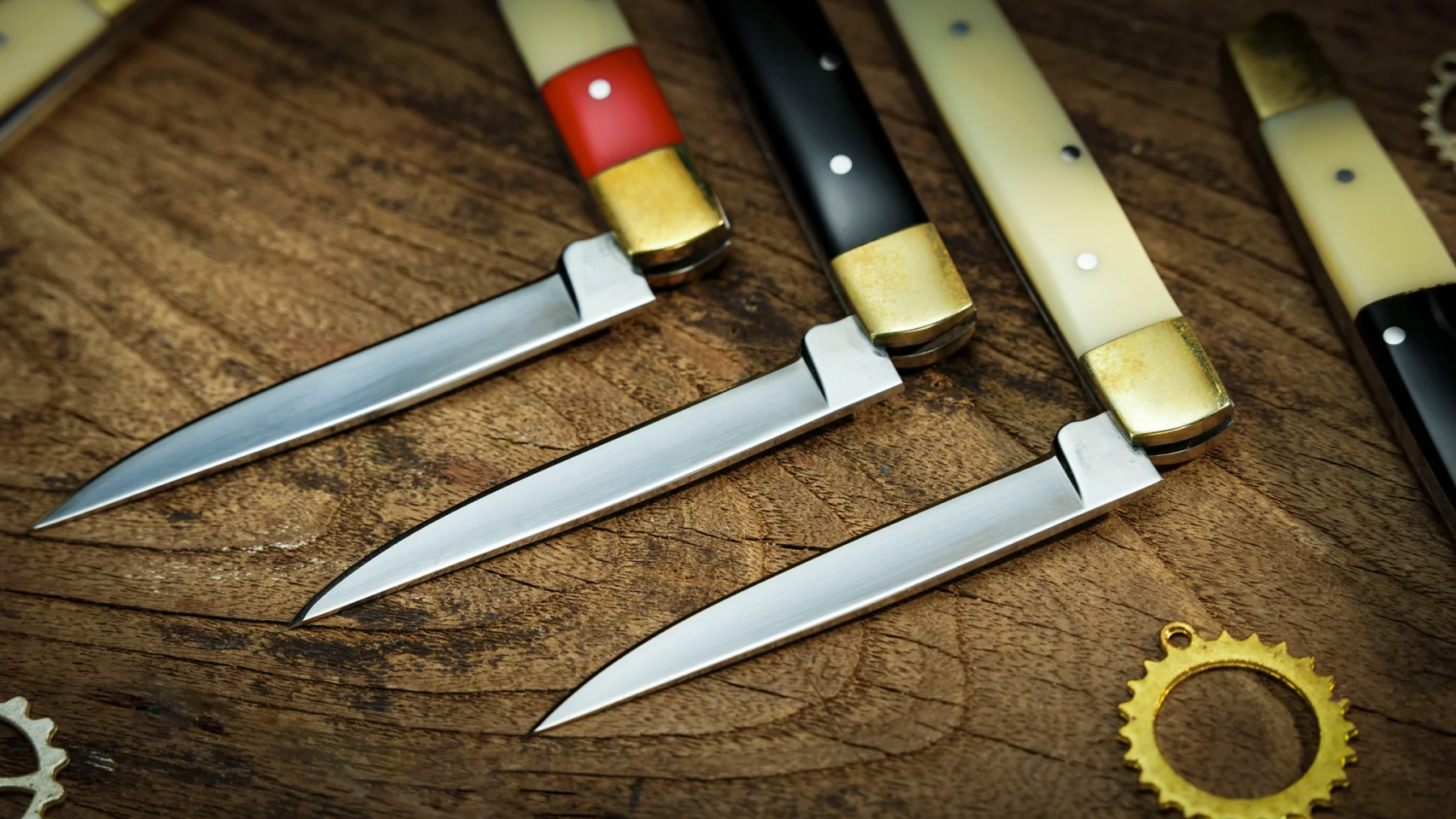  Chroma Color-Changing Knives Set (Large Size) by TCC Magic