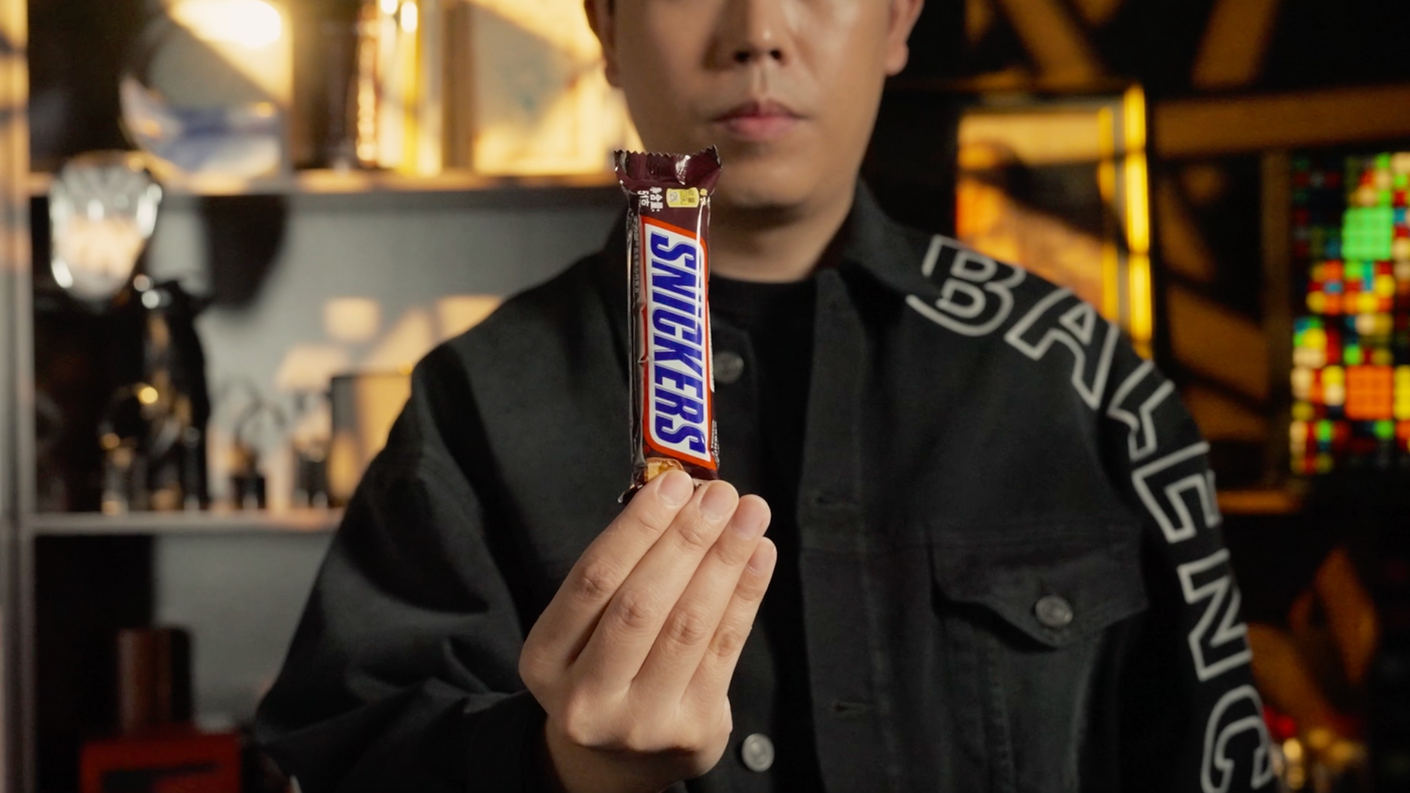 SNICKY - Visual Chocolate by MS magic