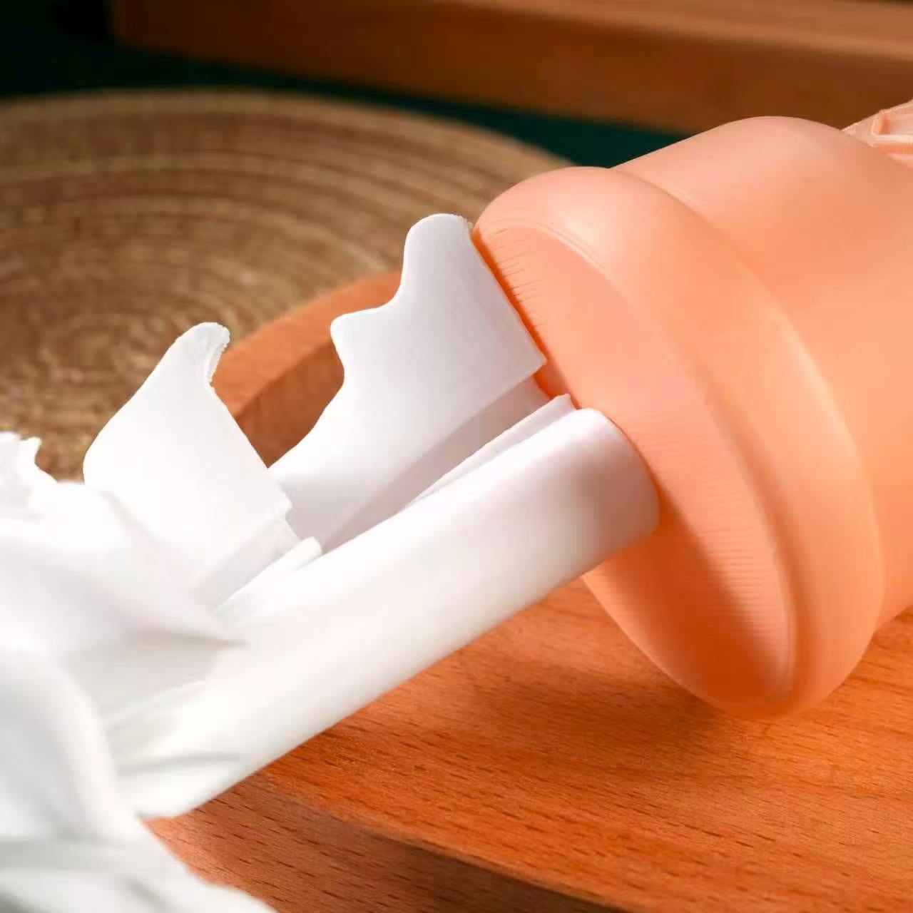 "Spiral-Pop" Ice Cream Prank Toy