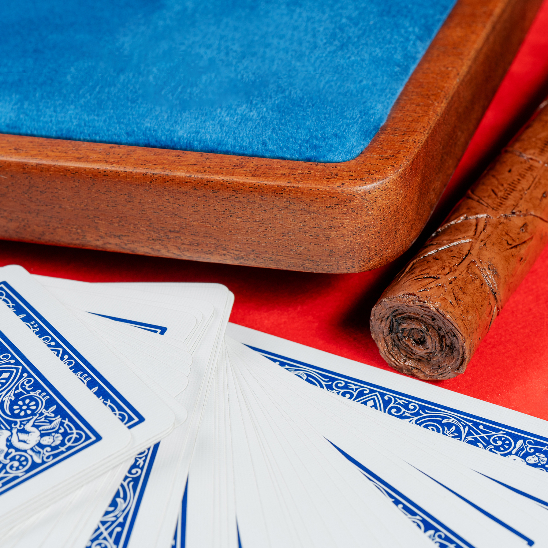Portable Wooden Card Mat