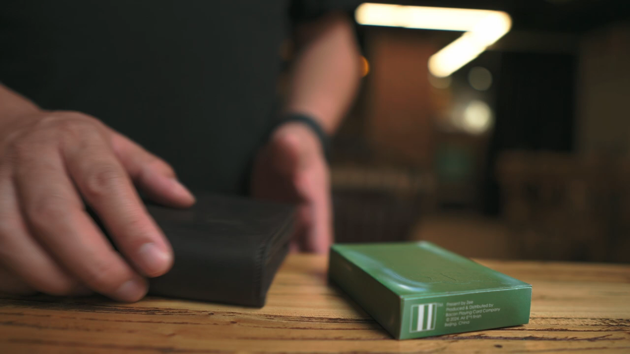 L Deck Switch Wallet by Long Long