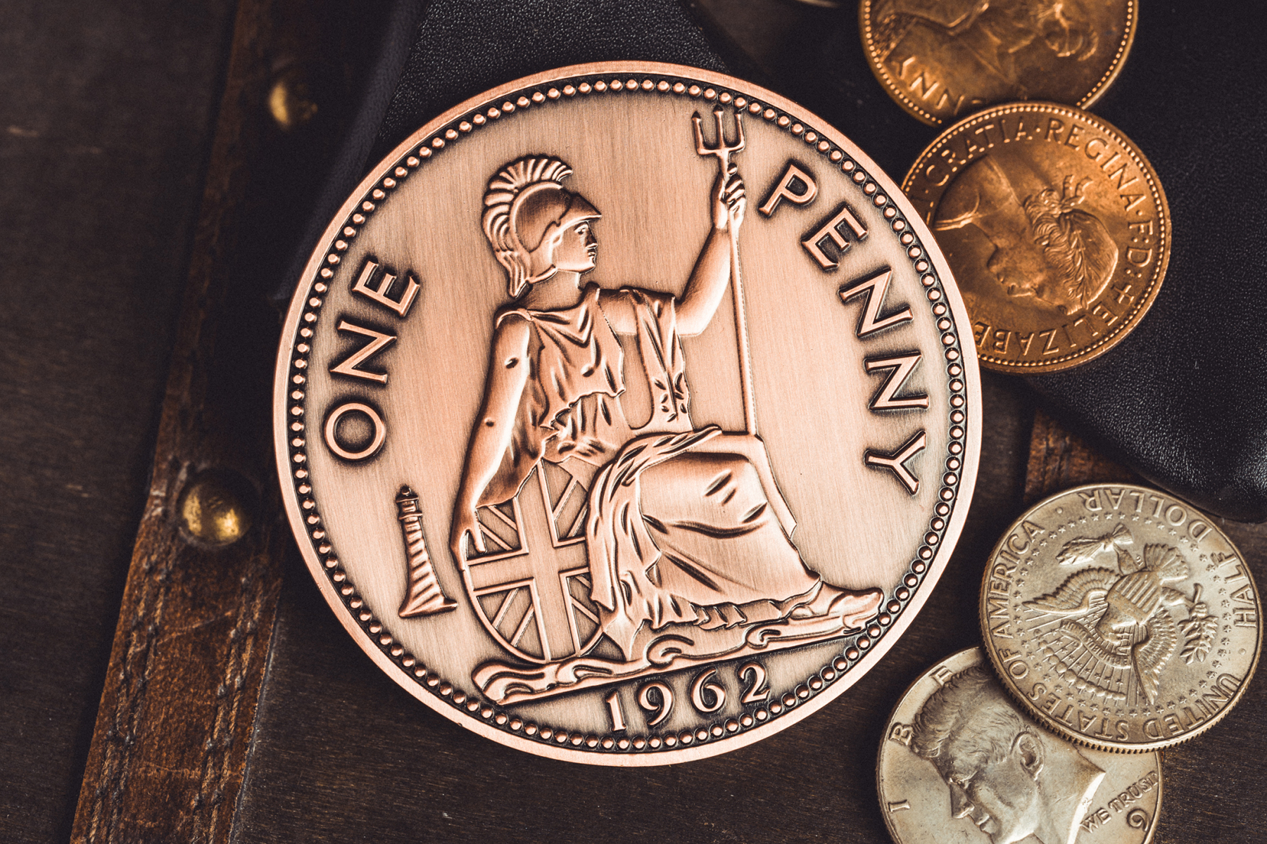 Jumbo coins by Bacon Magic