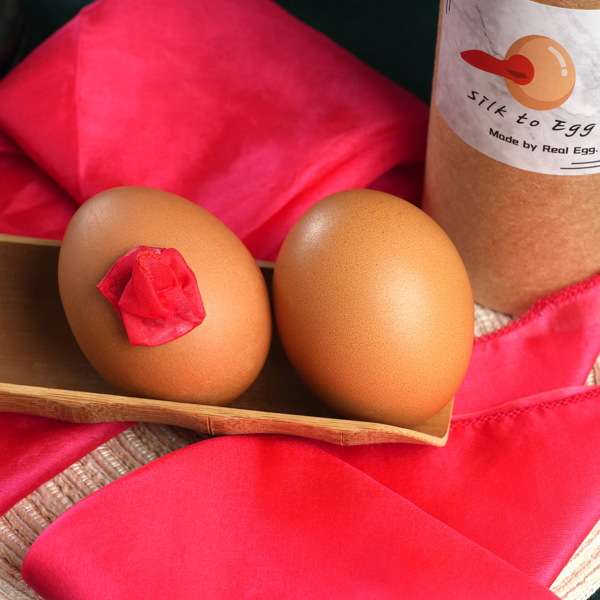 Silk to egg by Hyunsoo Kim & Hidden Magic