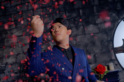 Invisible Snow by Bond Lee