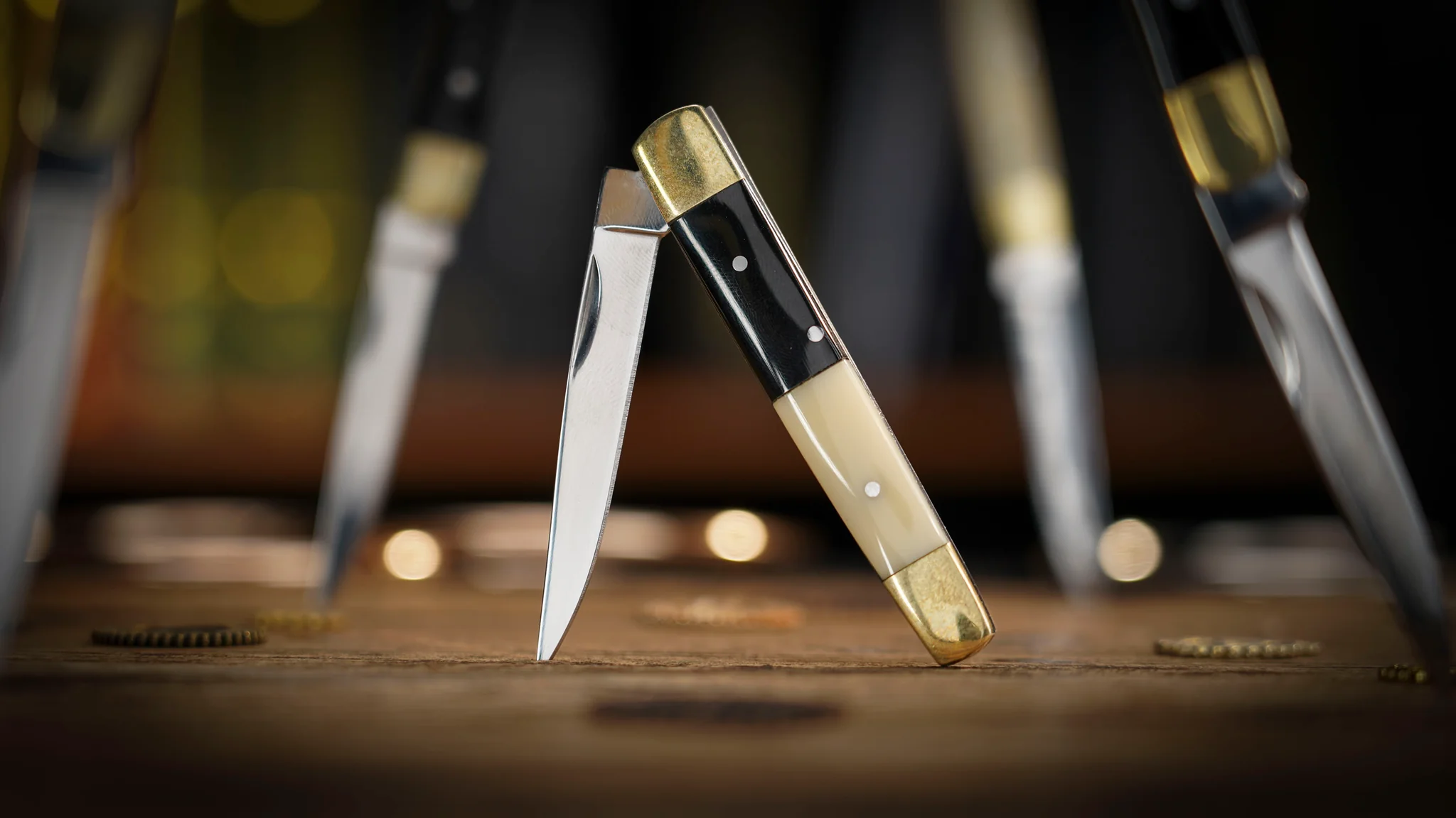  Chroma Color-Changing Knives Set (Large Size) by TCC Magic