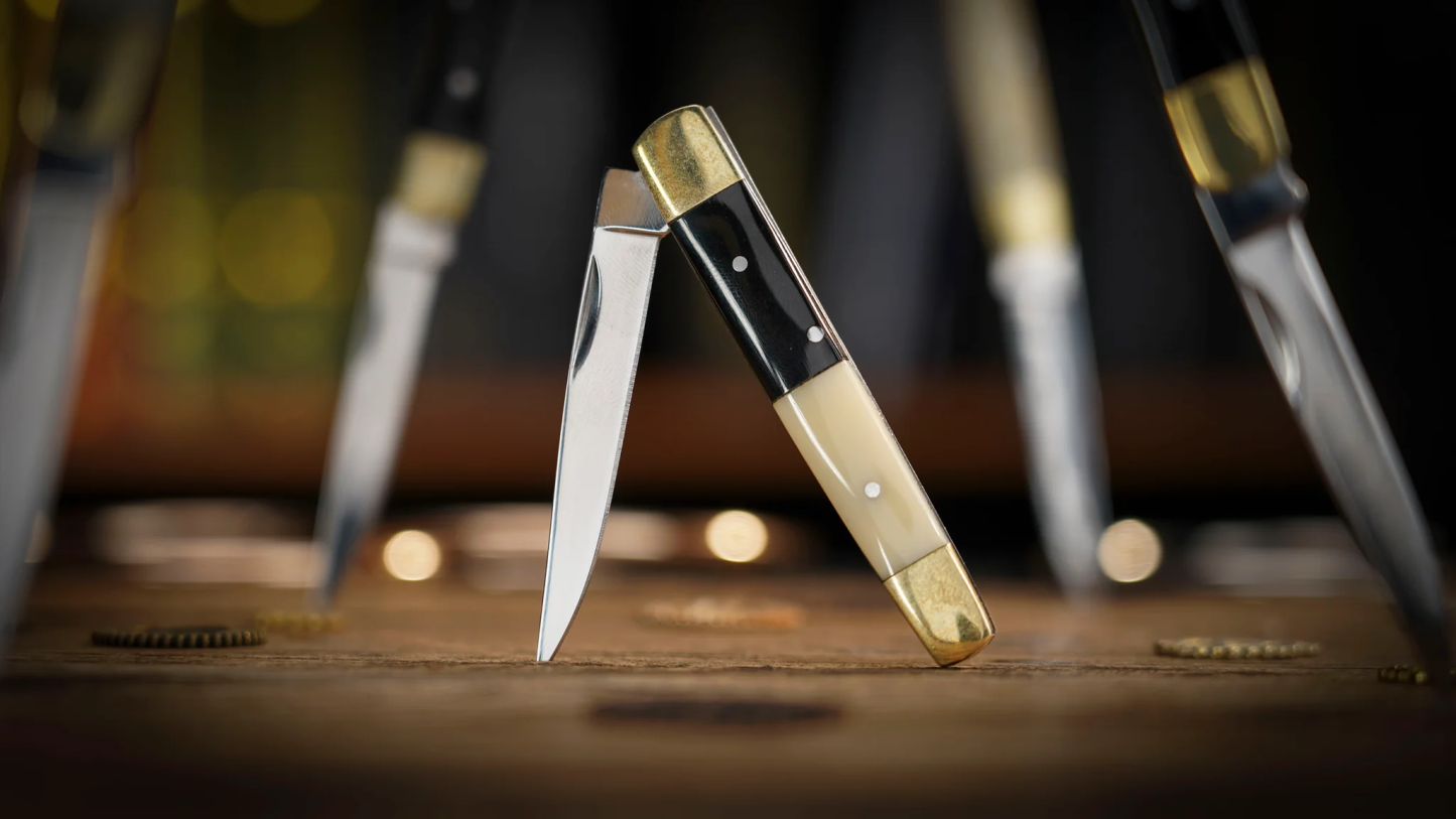  Chroma Color-Changing Knives Set (Large Size) by TCC Magic