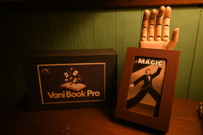 Vani Book Pro by Hu Kailun