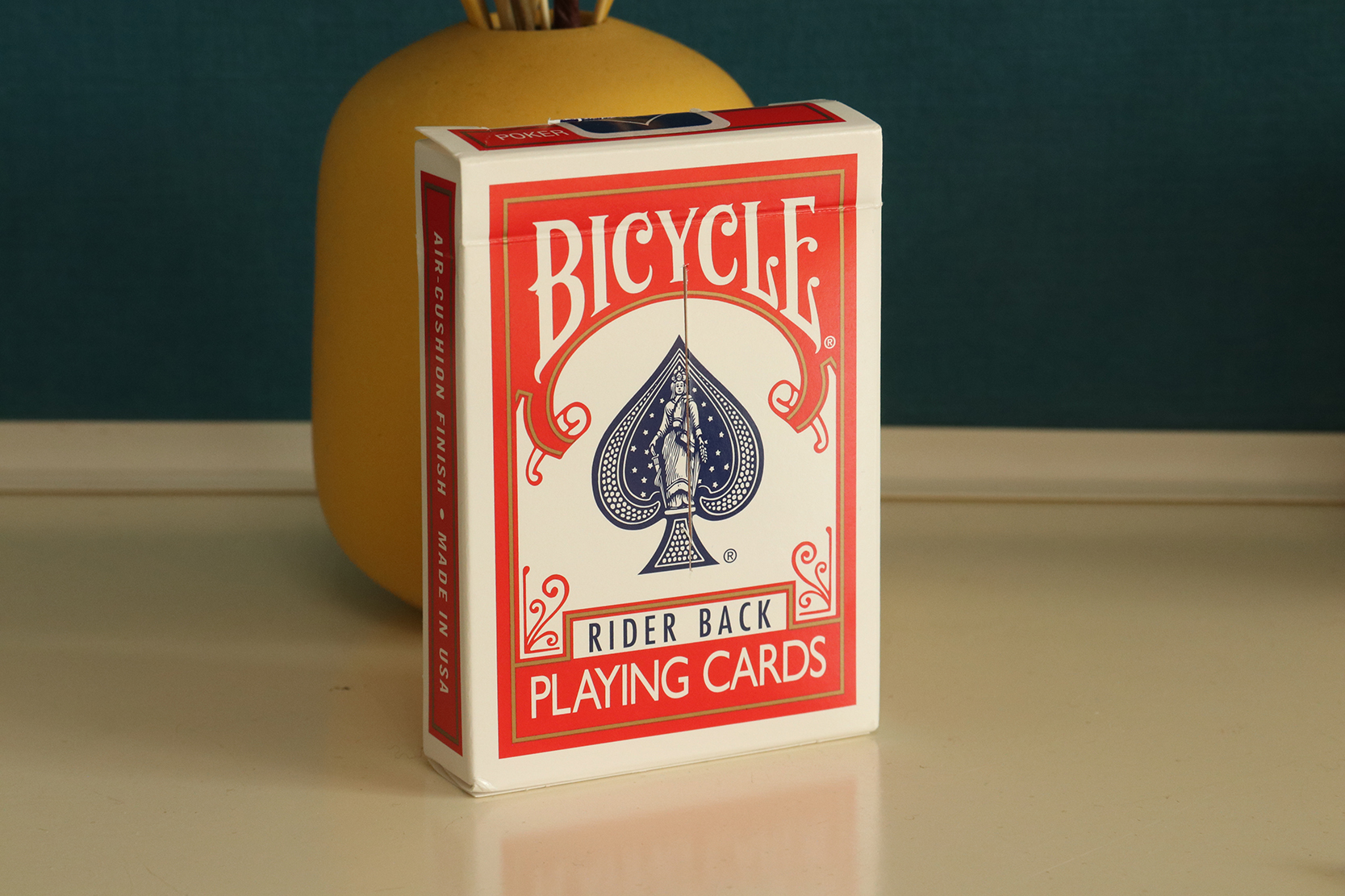 Knife Through Case by wangzhe