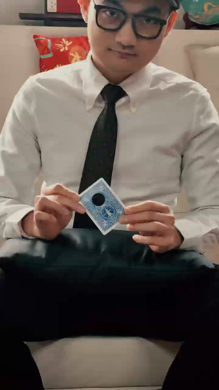 Color-changing black hole by WZ