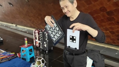 THE DART LOTTERY by Ton Onosaka & Kaifu Wang